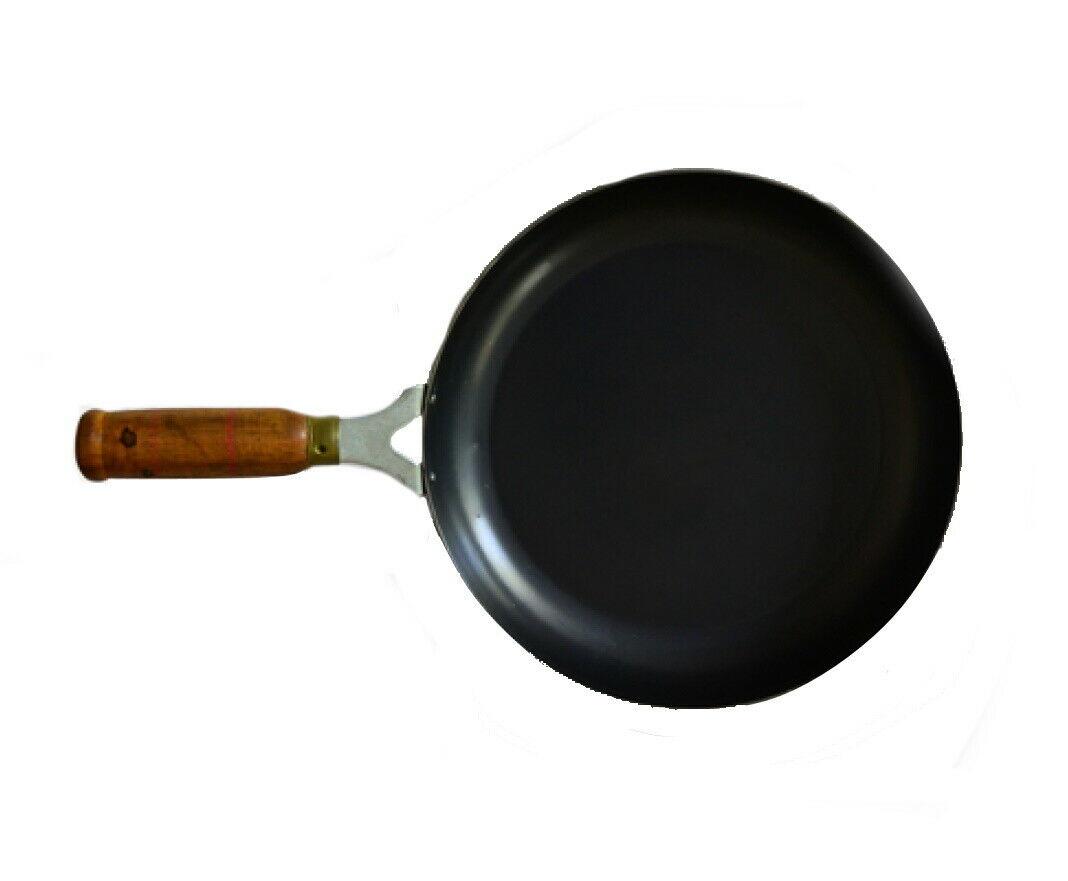 Iron Curry Pan Frying Pan Wooden Handle Skillet Fry Pan Flat Heavy Duty Catering 