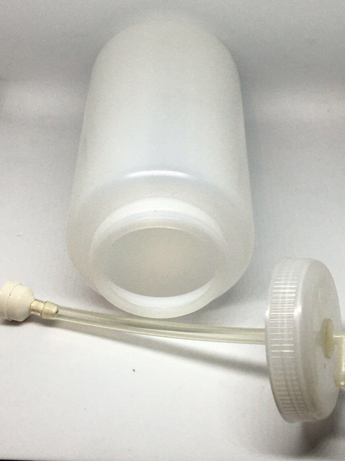 Washer Bottle with Lid