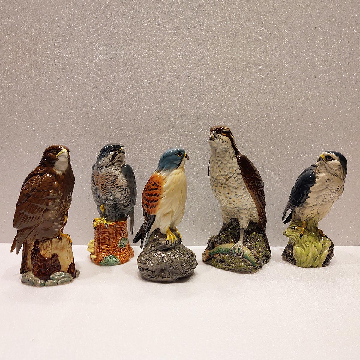 Beneagles Scotch Whisky in Birds Of Prey by Royal Doulton Decanters Set ...