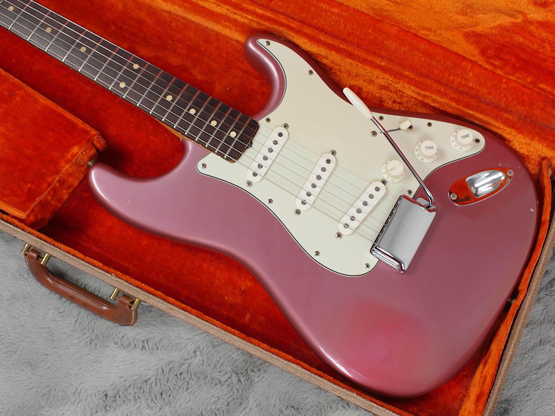 Fender strat deals burgundy mist