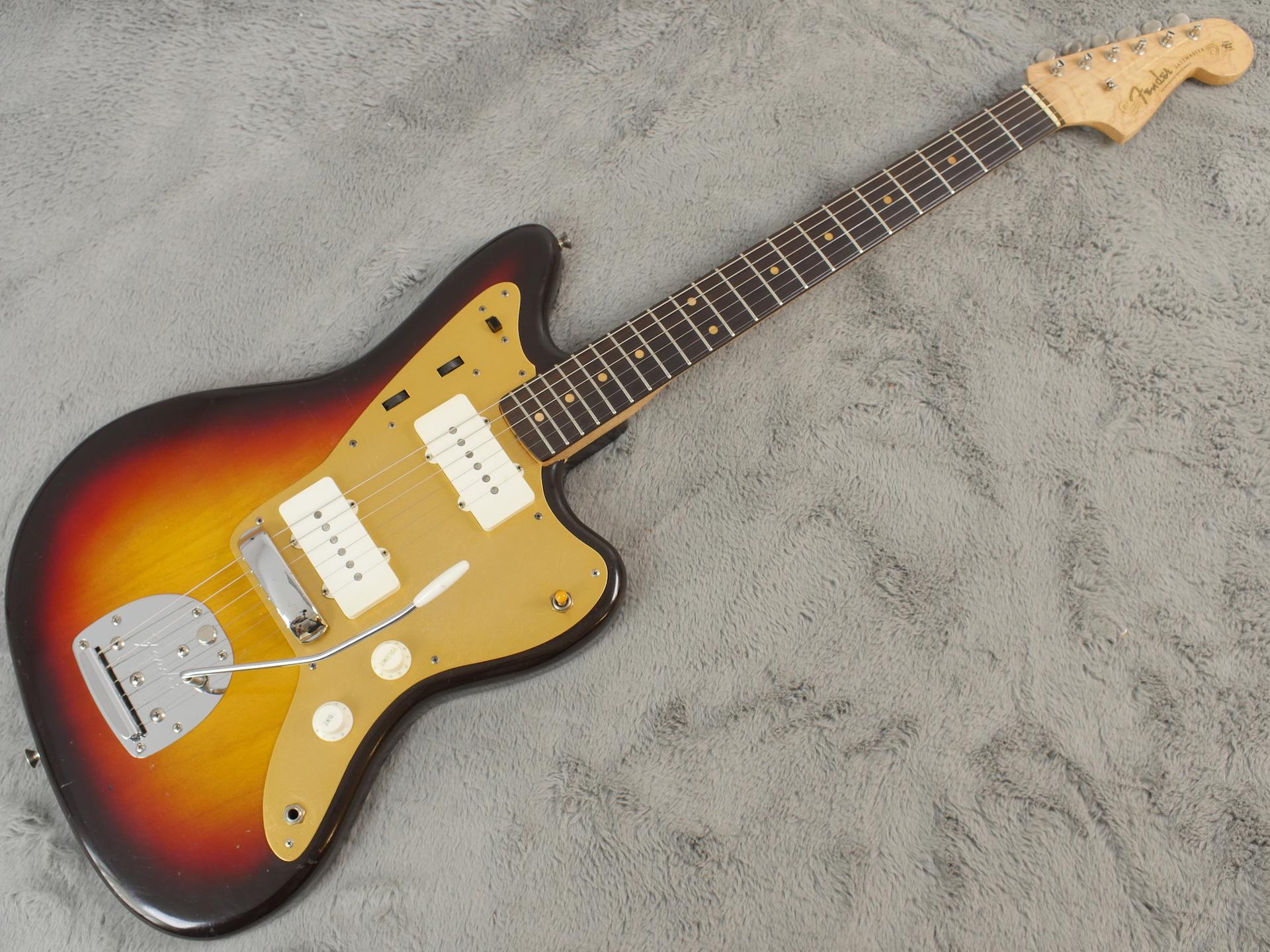 Jazzmaster sunburst online gold pickguard