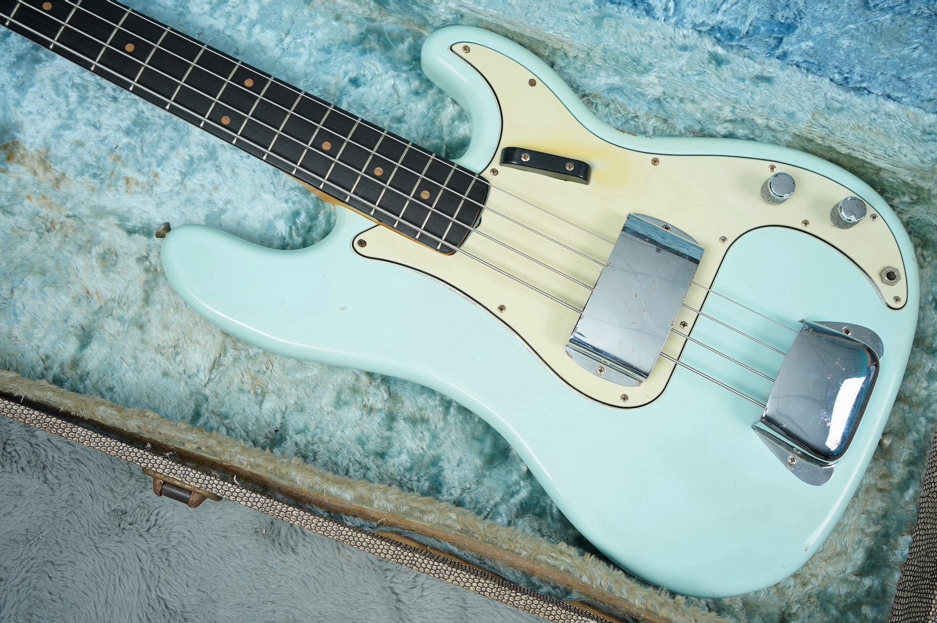 sonic blue precision bass