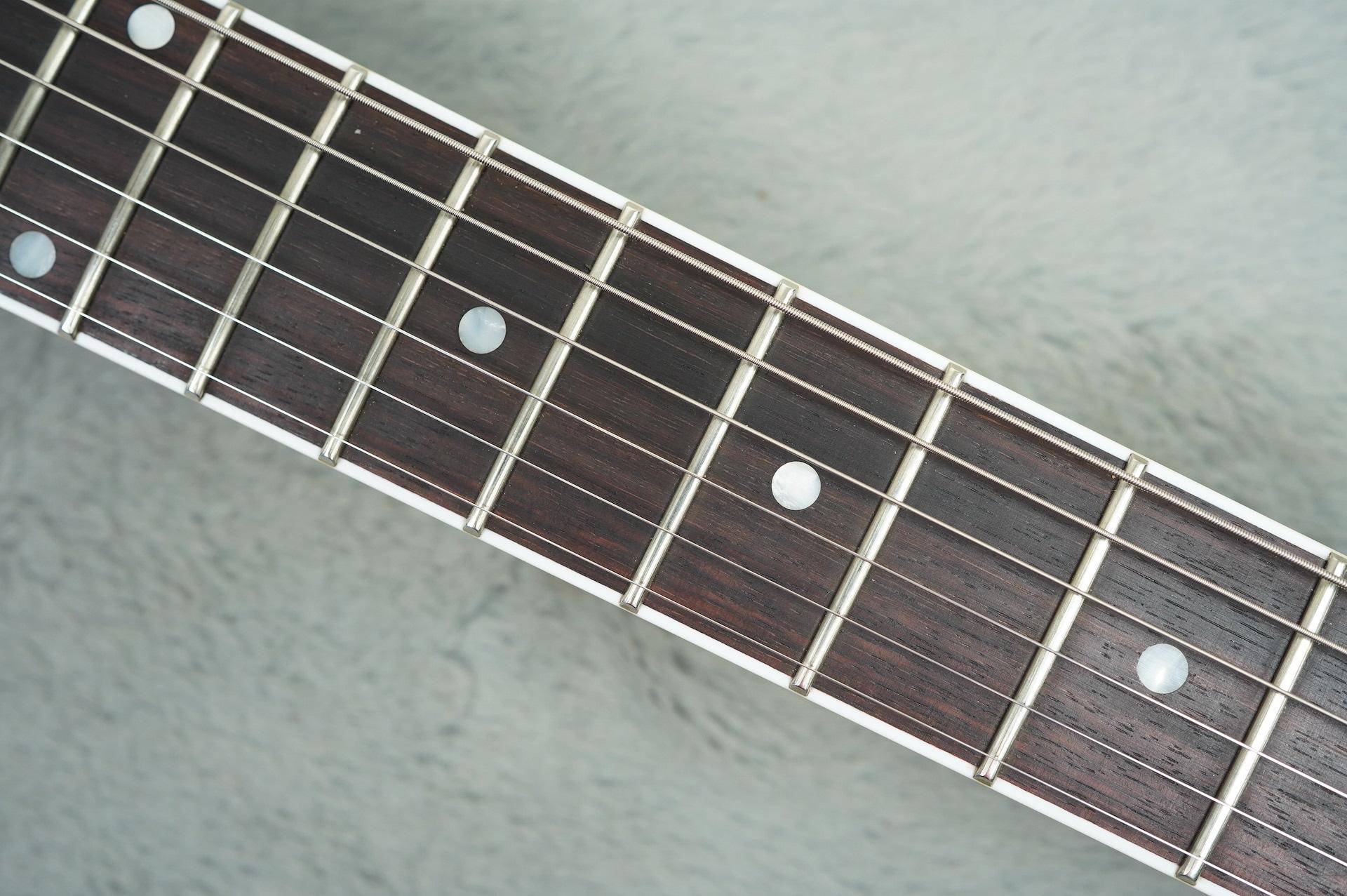 Ivison Guitars Dakota + OHSC