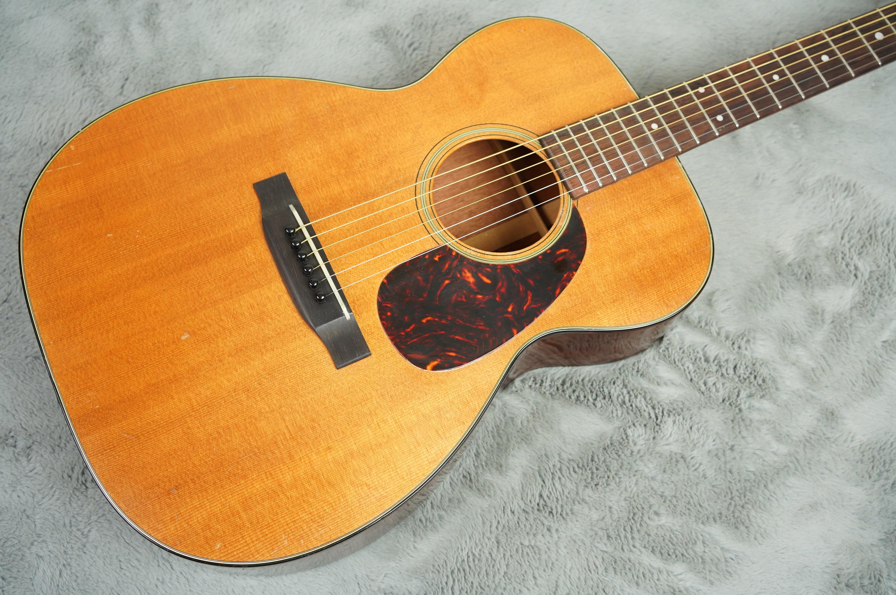 1963 Martin 00-18