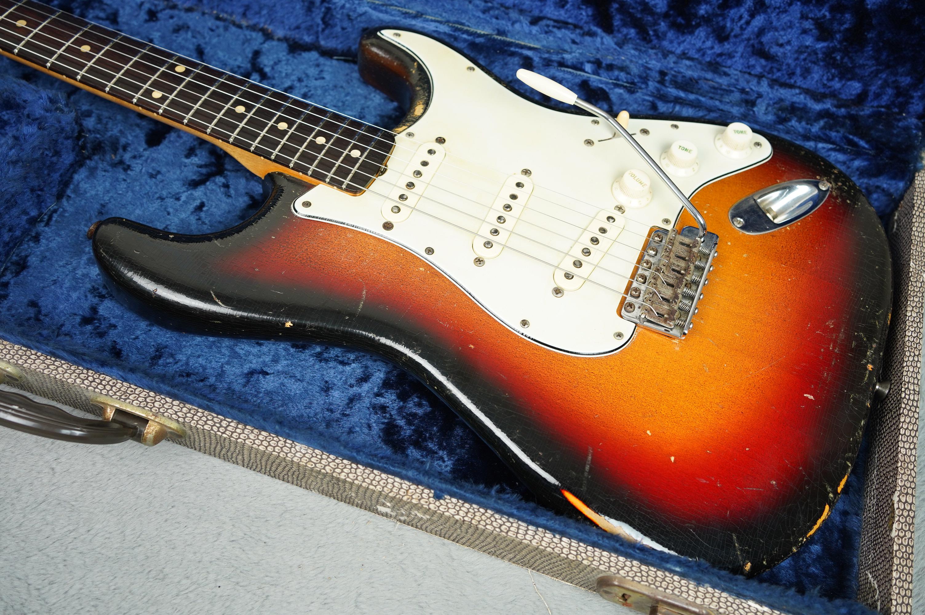 Sunburst fender stratocaster deals 1962