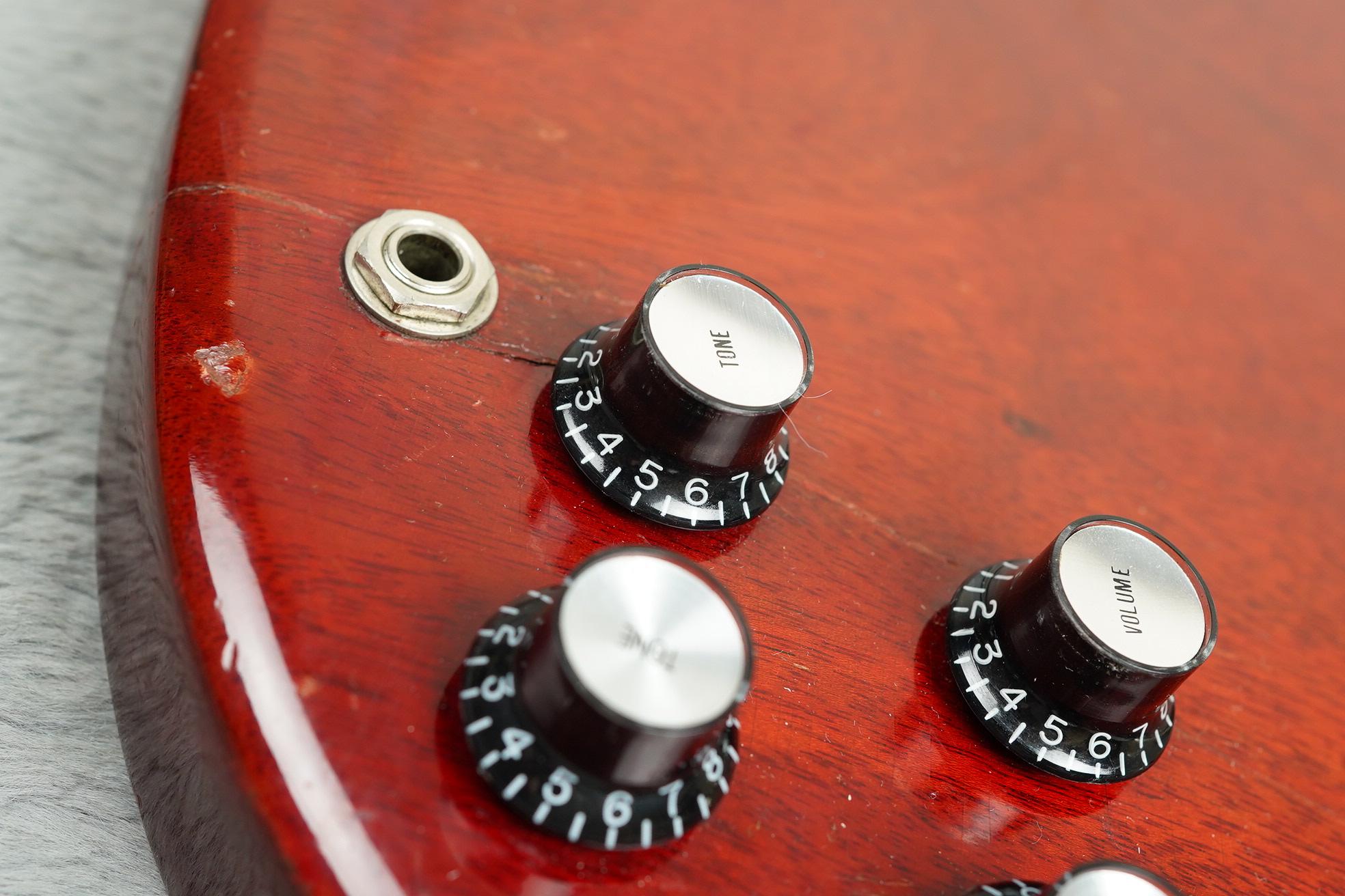 Gibson deals sg controls