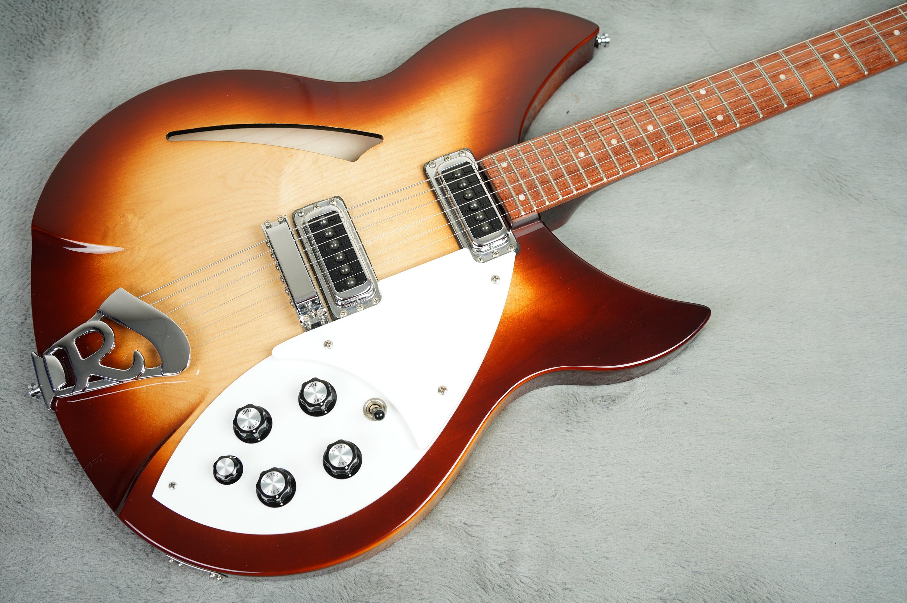 2004 Rickenbacker 330 Montezuma Brown