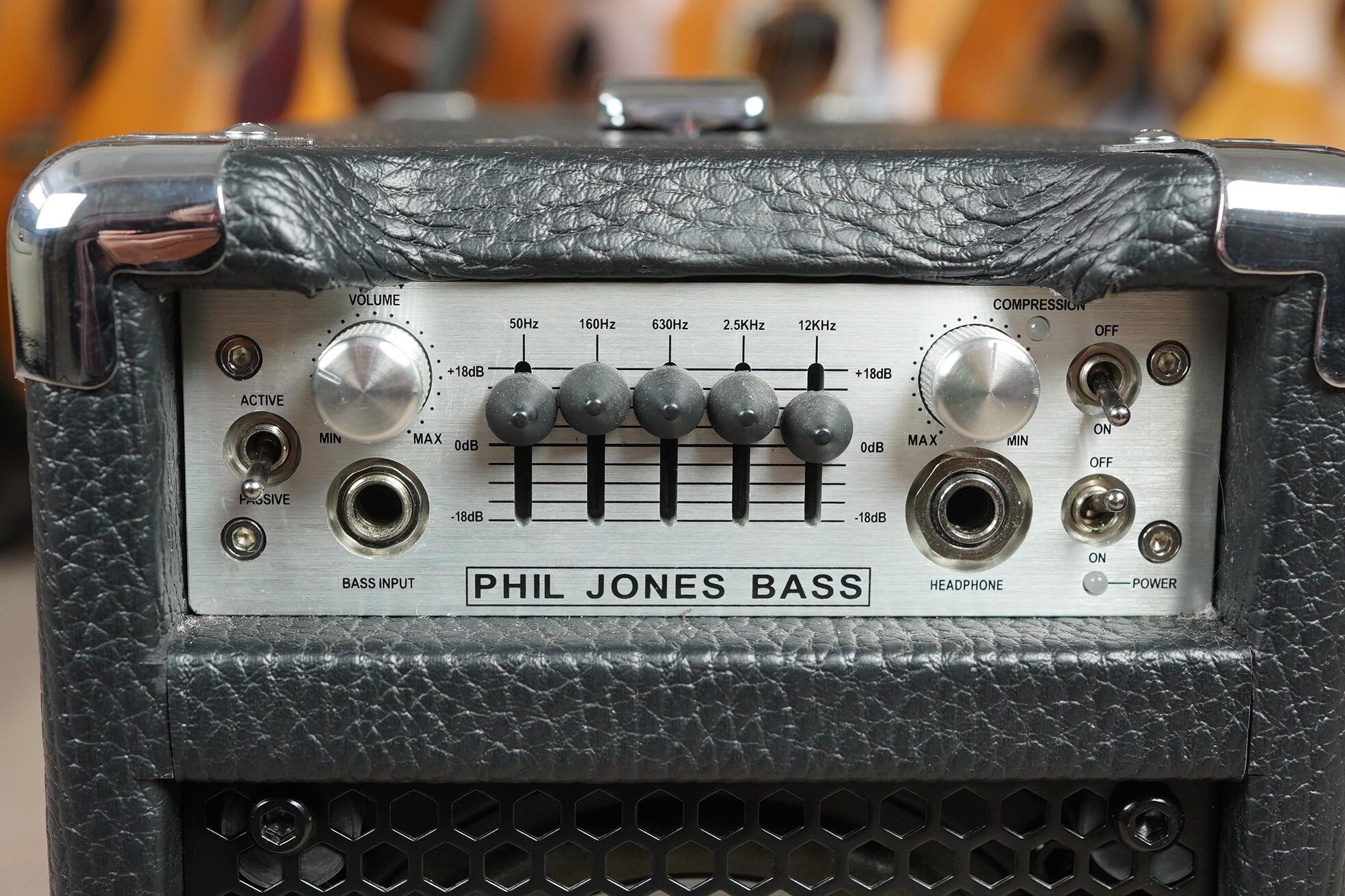 Phil Jones Briefcase Bass Amplifier