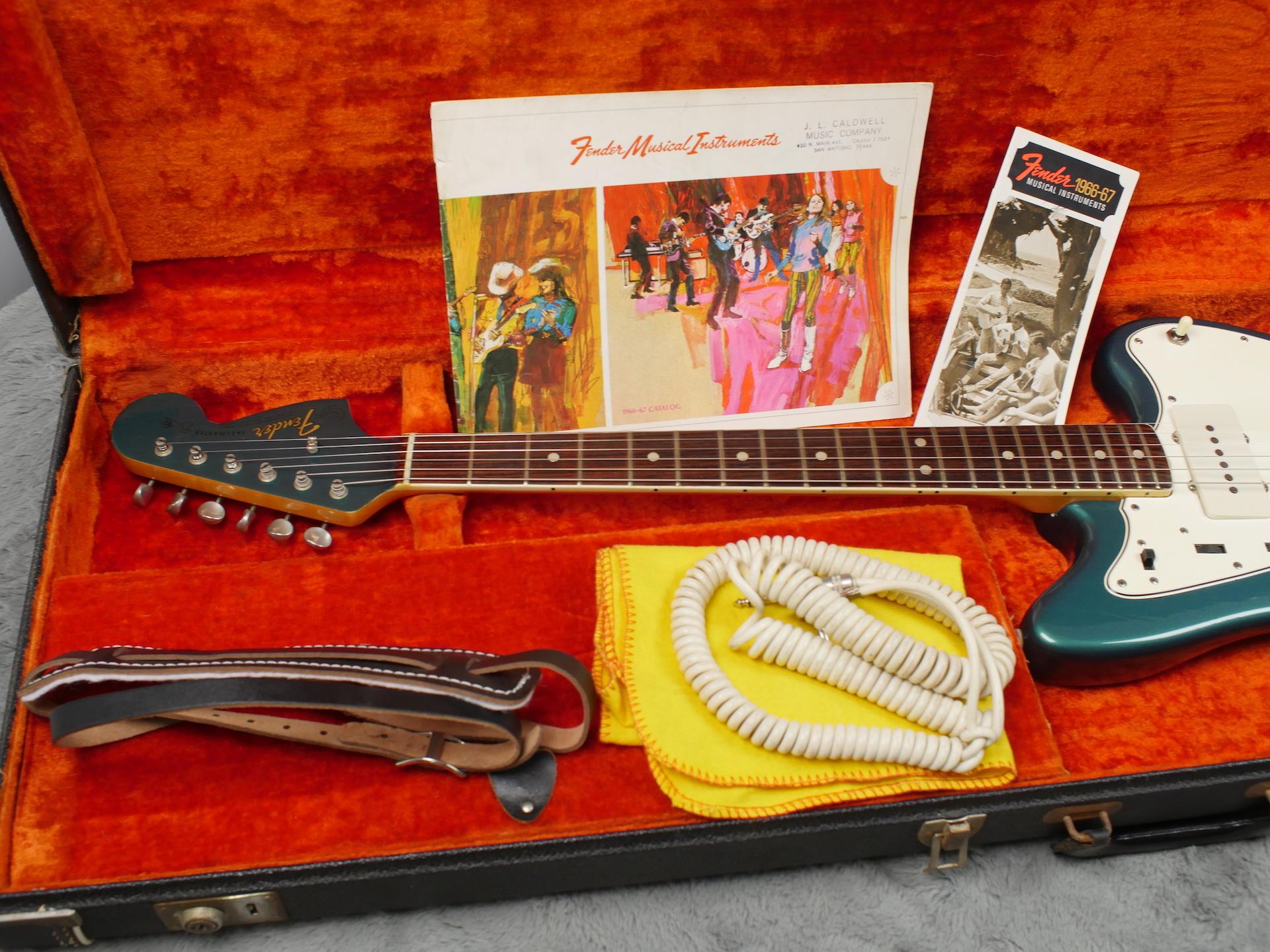 1966 Fender Jazzmaster Ocean Turquoise + OHSC1966 Fender Jazzmaster Ocean Turquoise + OHSC