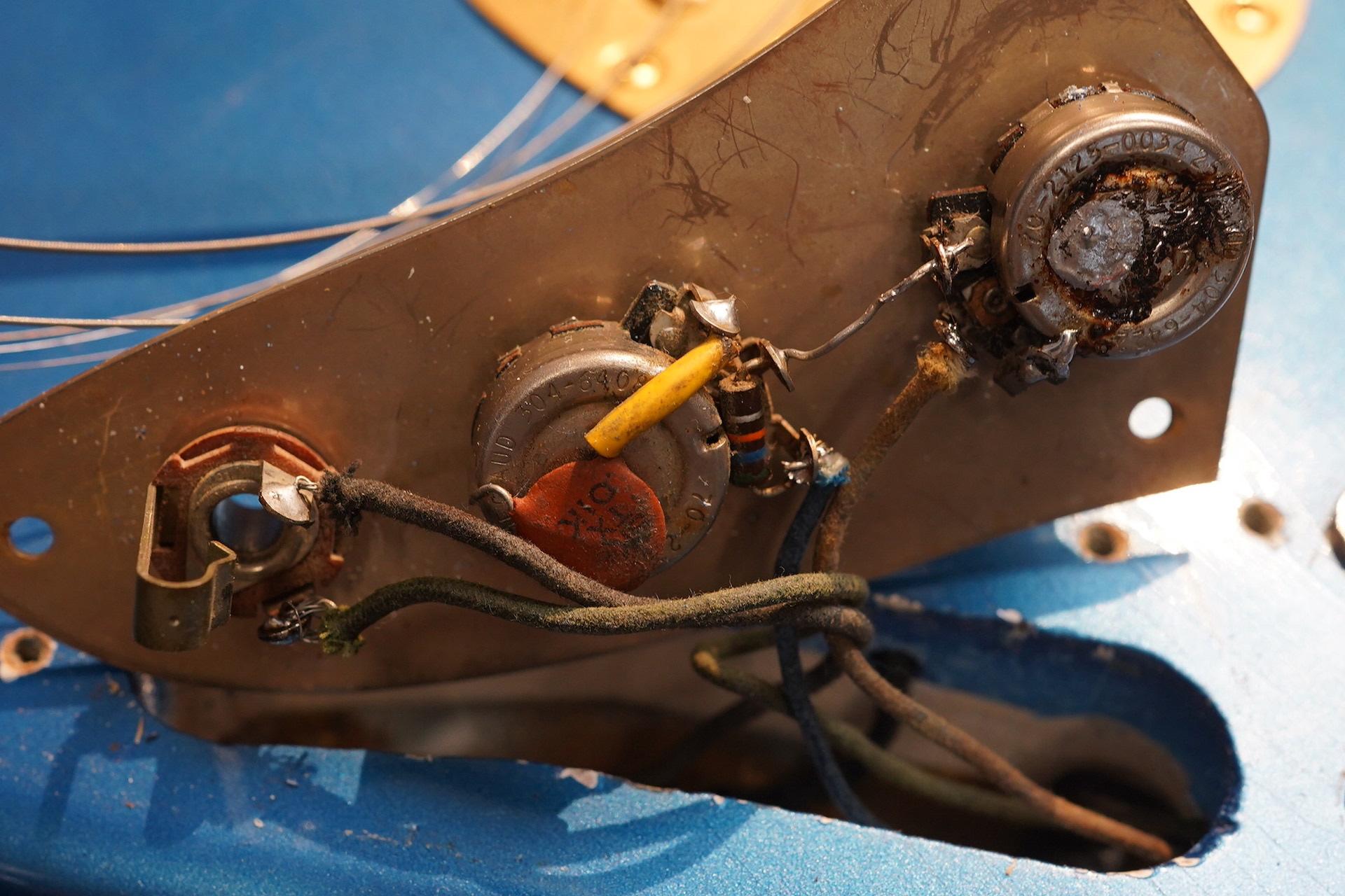 1964 Fender Jaguar Lake Placid Blue factory Gold hardware