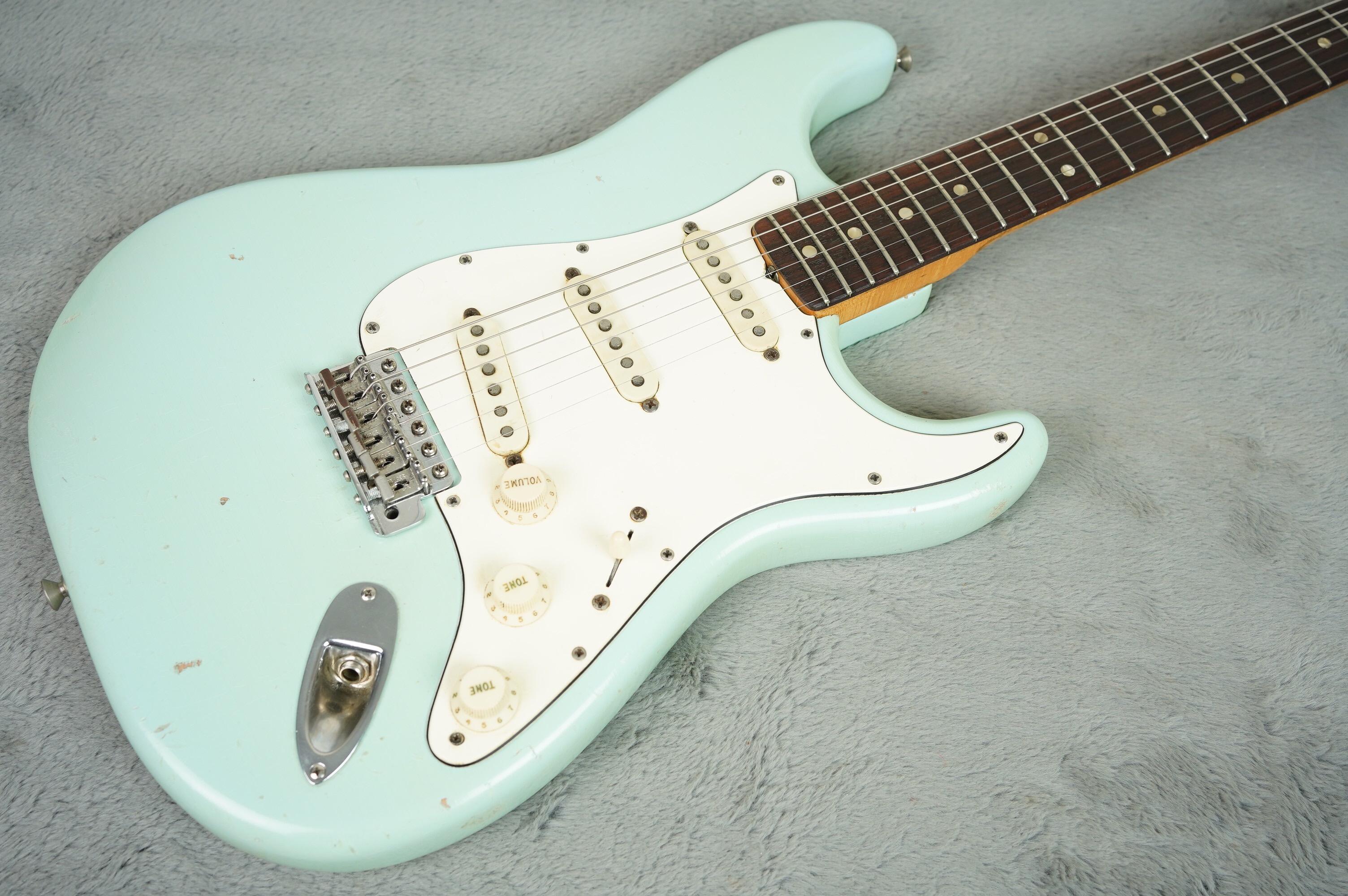 1970 Fender Stratocaster Daphne blue Clive Brown refin