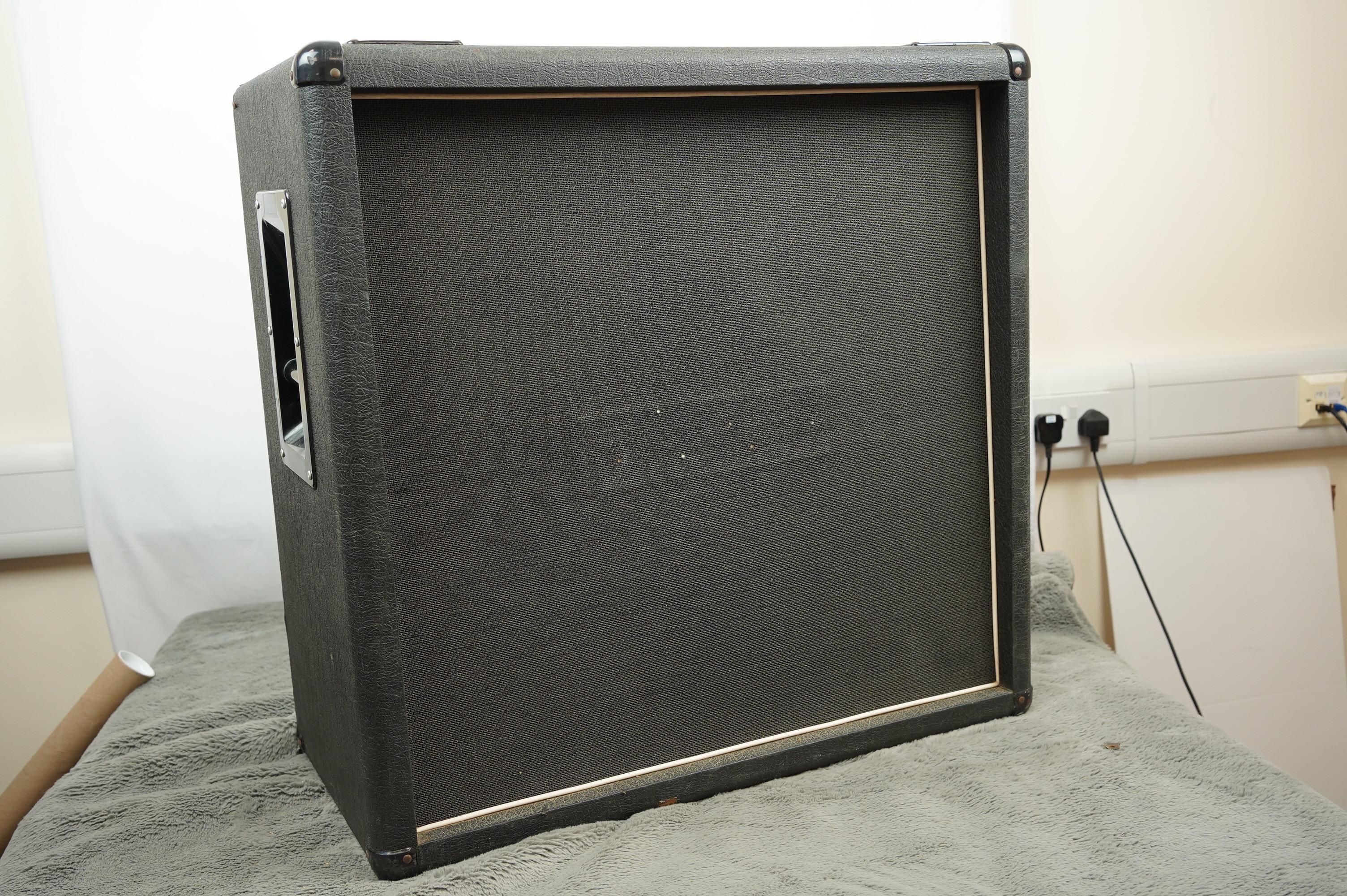 Marshall 1982 B 4x12 cab