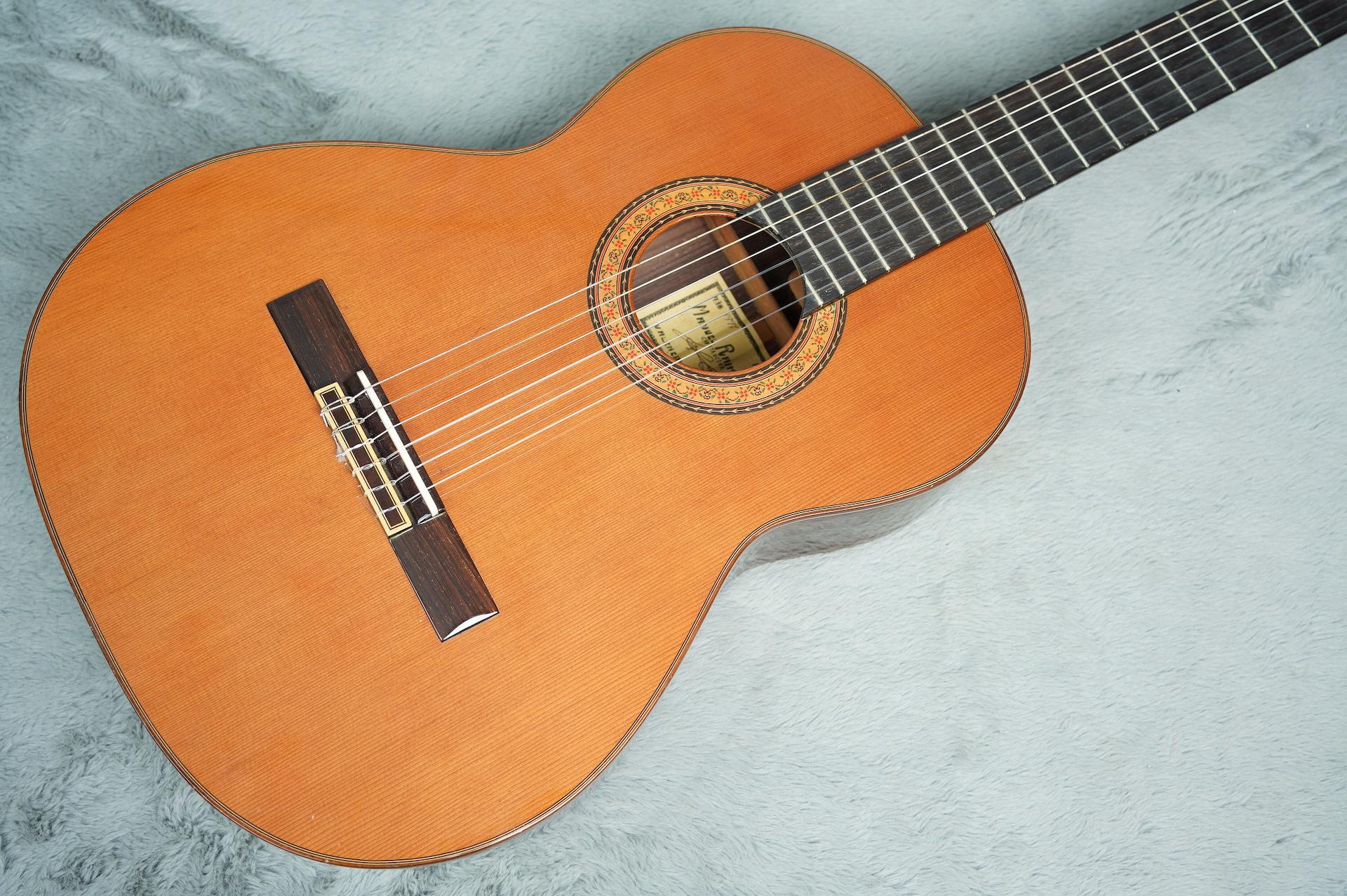 Manuel Ramundo Classical Guitar