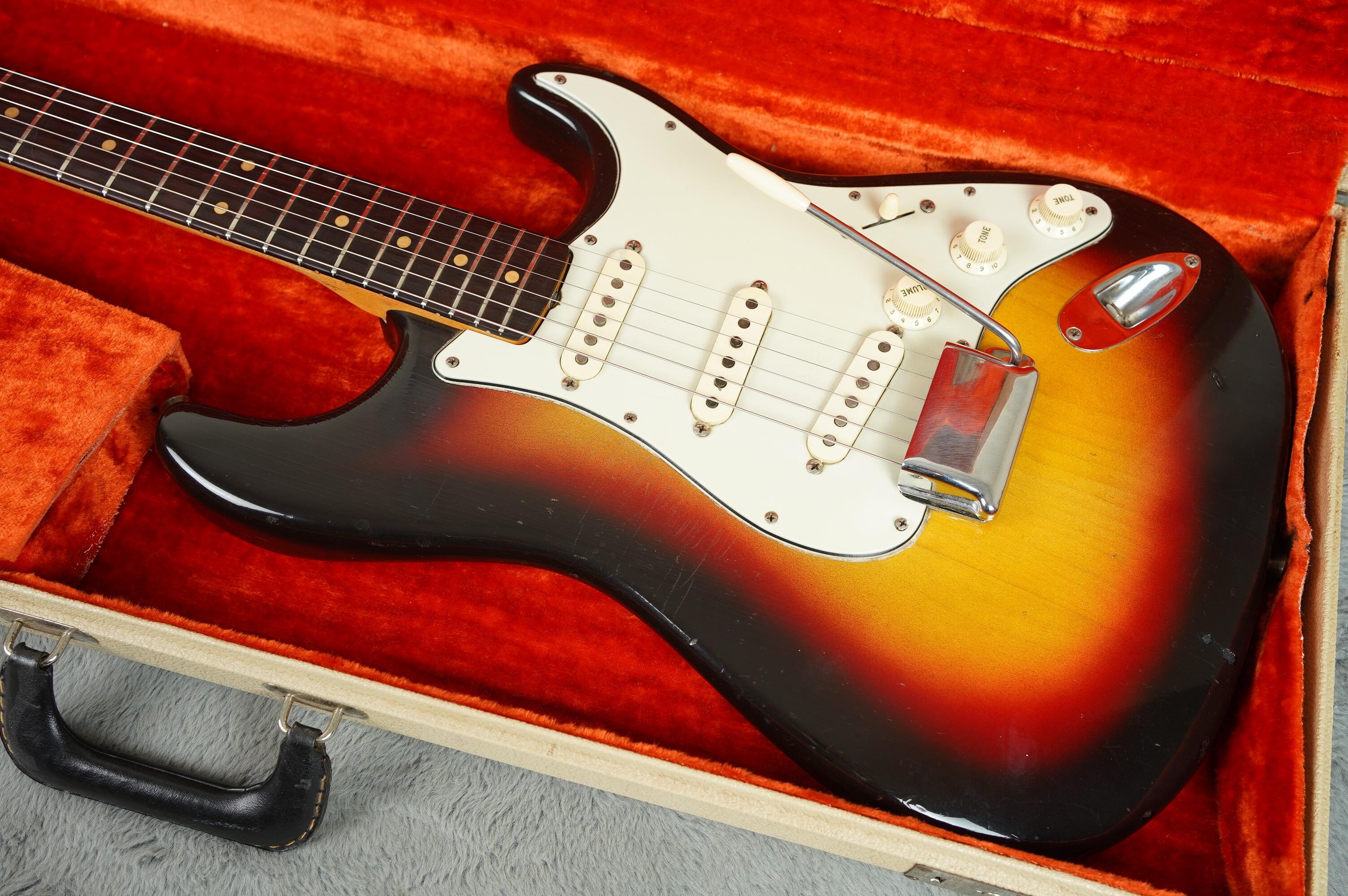 ARCHIVED' 1963 Fender Stratocaster + OHSC near MINT