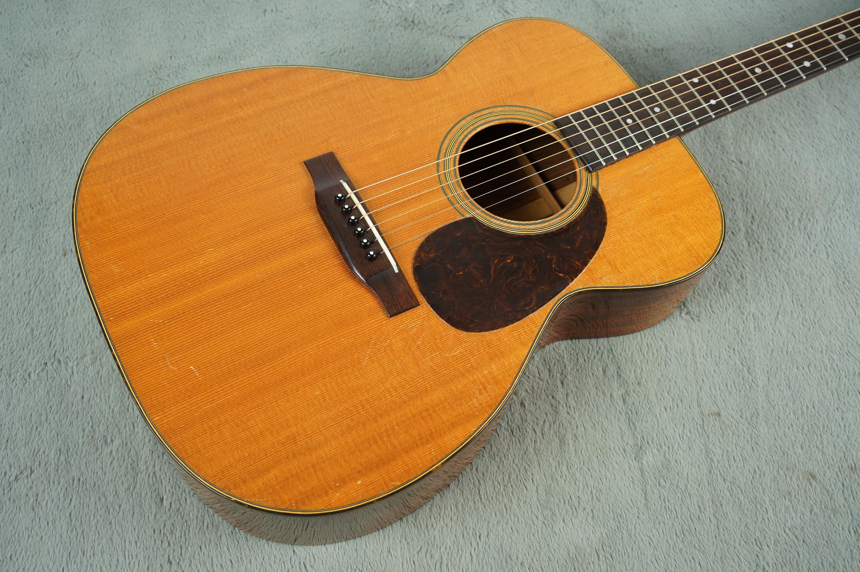 1947 Martin 000-21