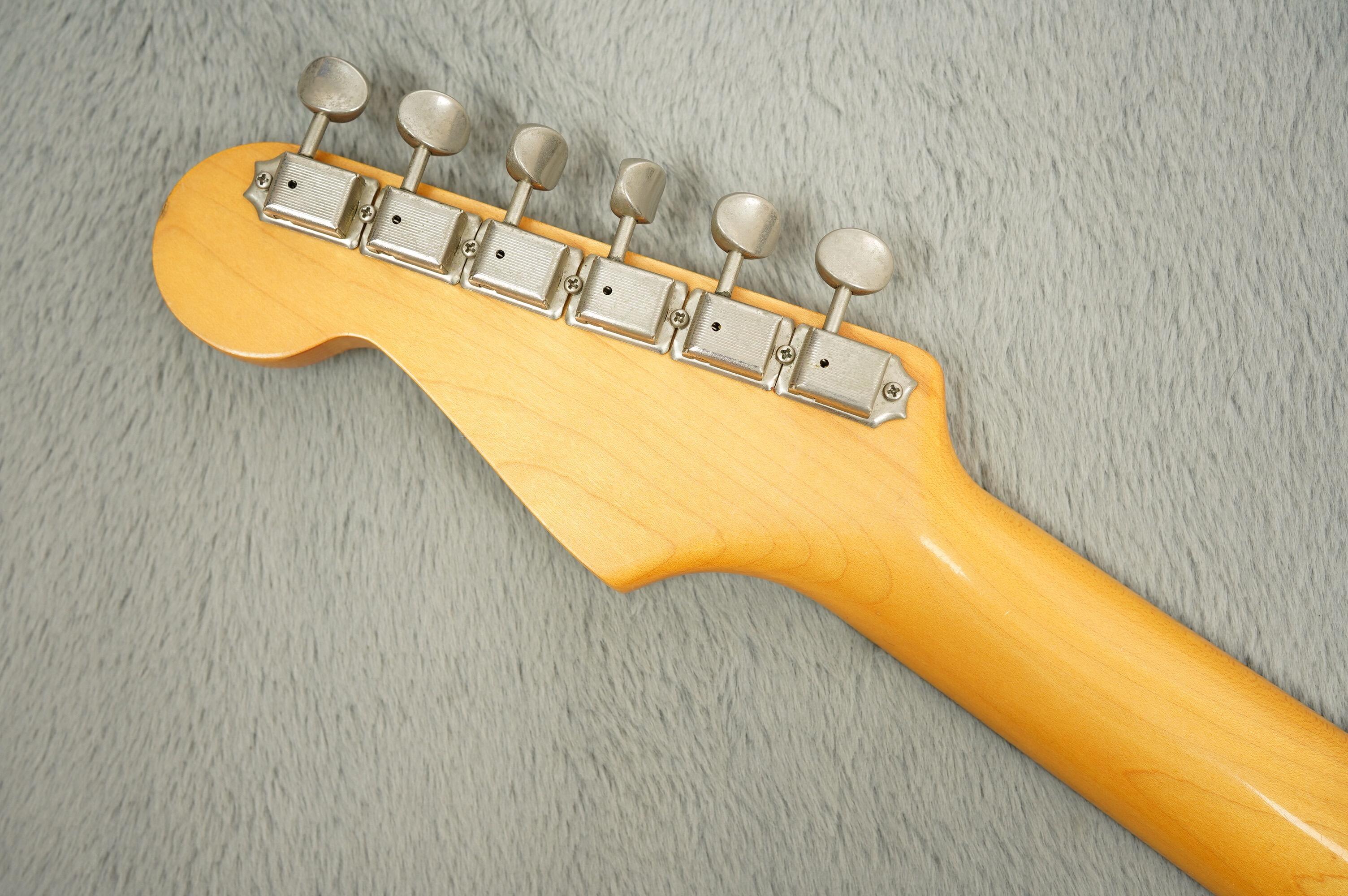 1983 Fender JV Squier, Fiesta Red + HSC