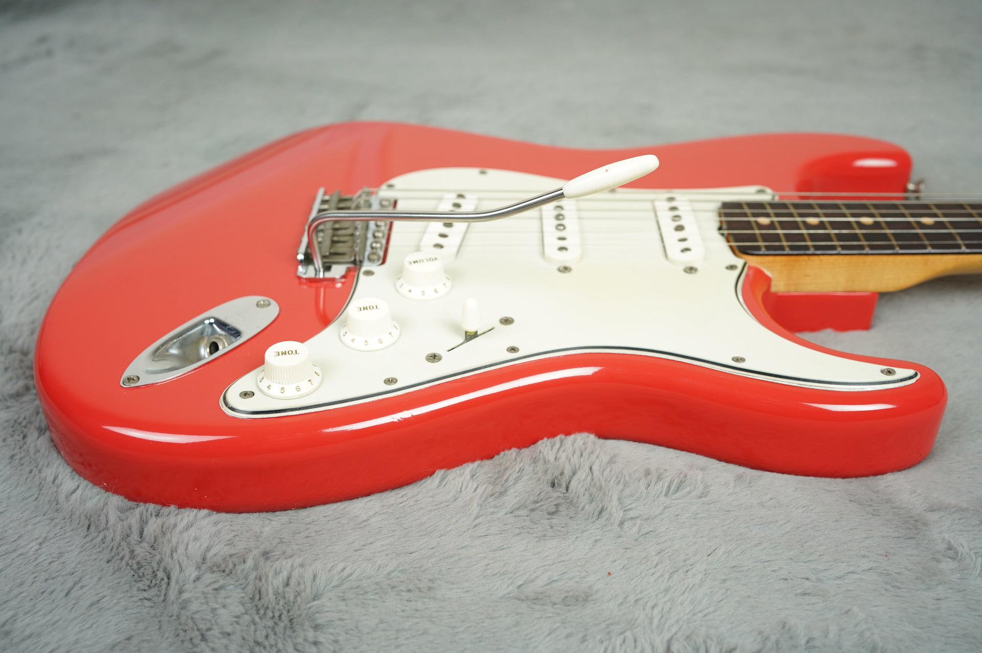 1963 Fender Stratocaster Fiesta Red near MINT