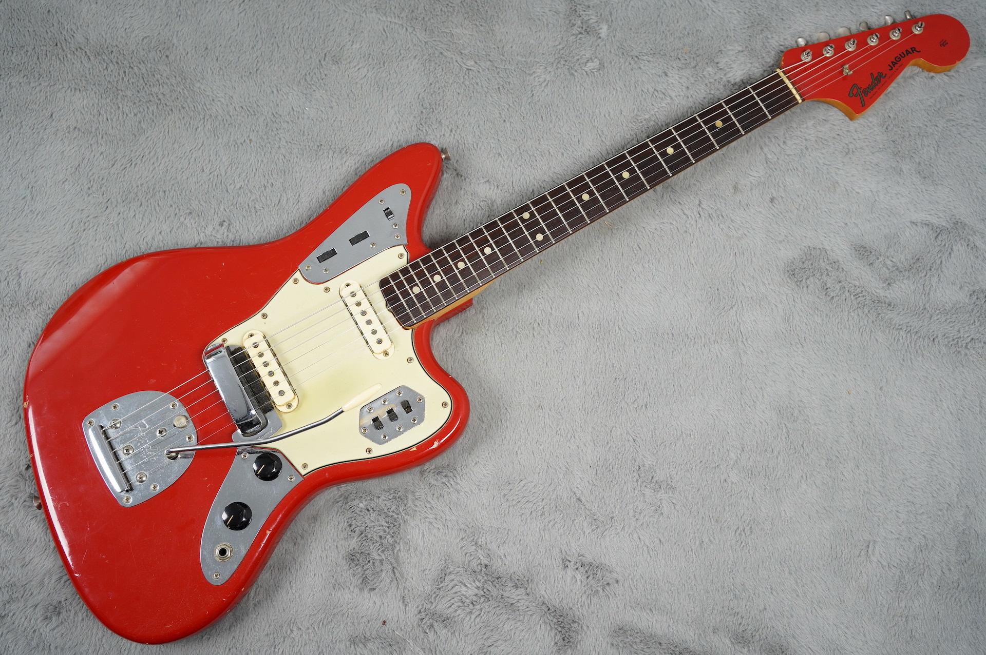 fender jaguar bass red