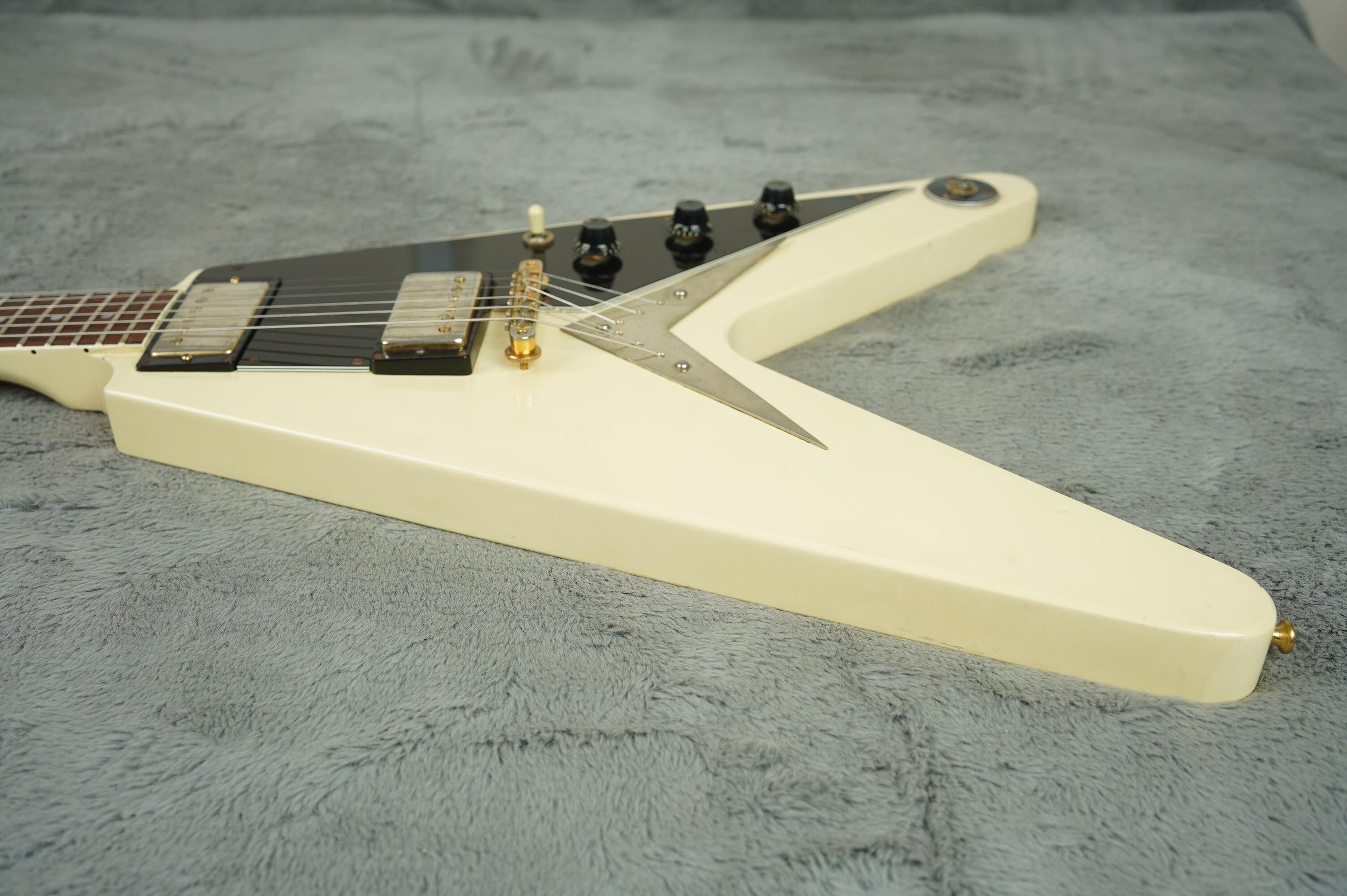 1982 Gibson Flying V FF-82 White