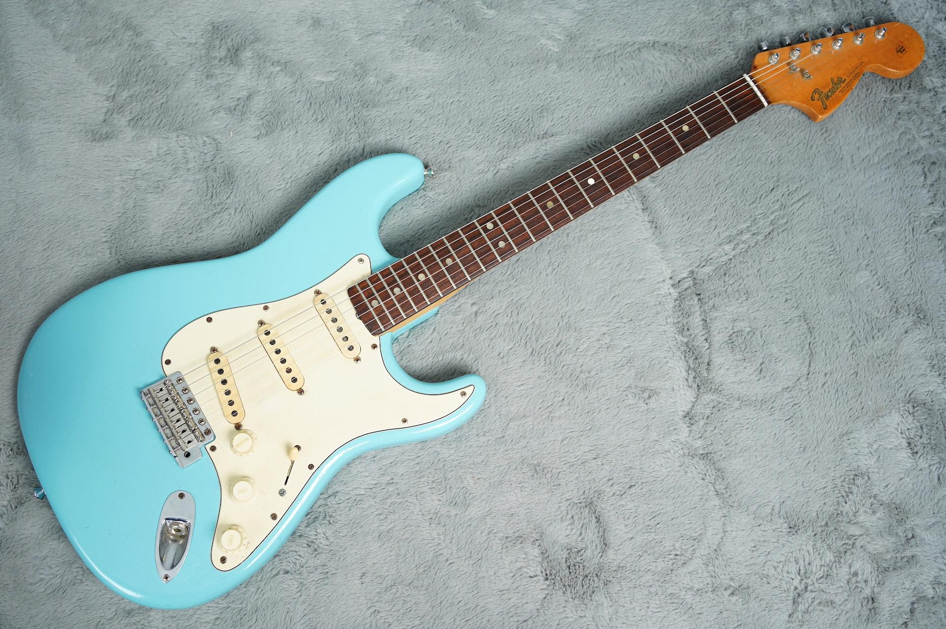 Fender stratocaster daphne blue shop rosewood