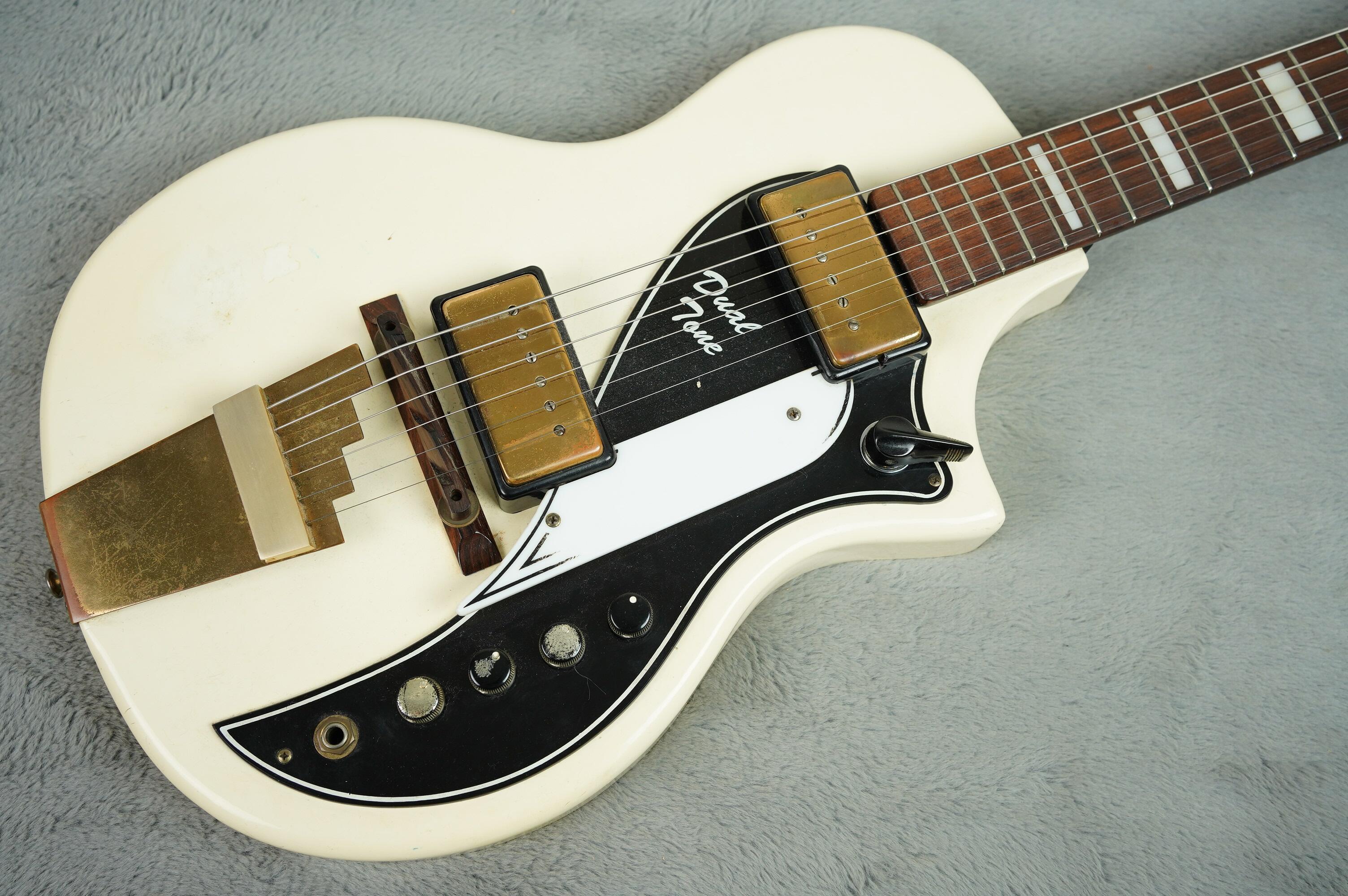 1959 Valco-made Supro Dual Tone Electric Guitar