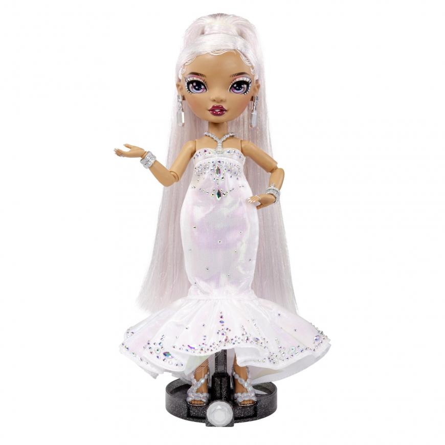 Holiday editions dress store