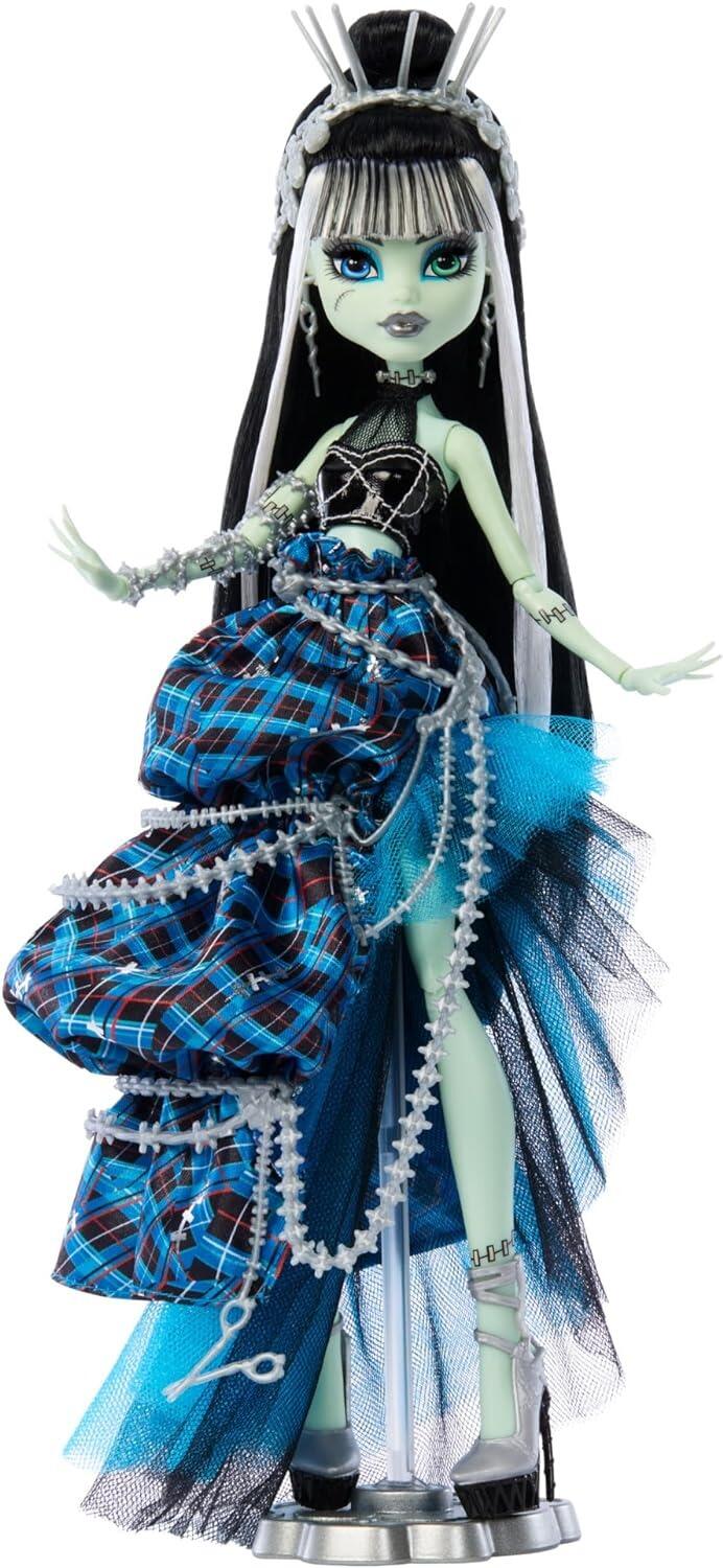 Monster High Collector Stitched in Style Frankie Stein doll