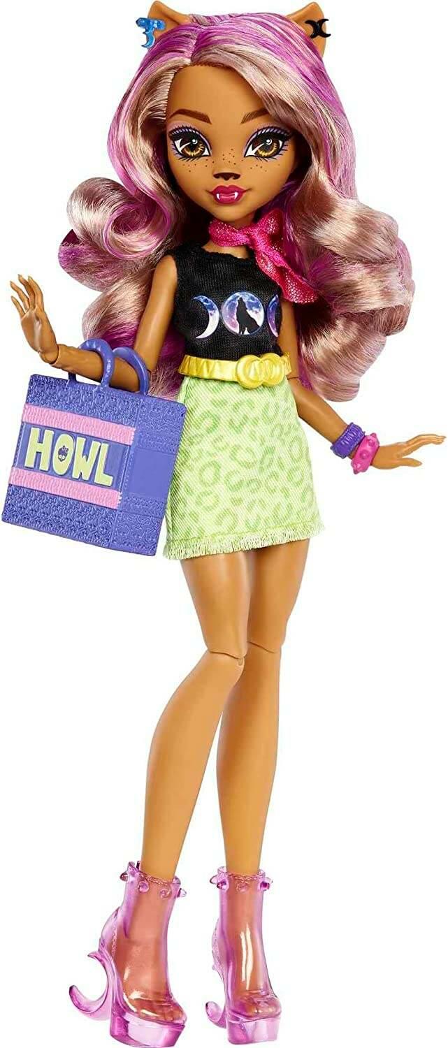 Monster High Doll and Fashion Playset, Clawdeen Wolf Doll and Accessories, Boutique Dress-Up Studio