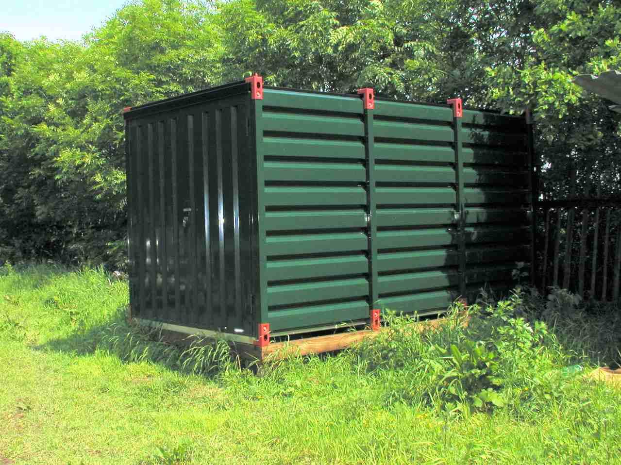 Painted galvanised storage container