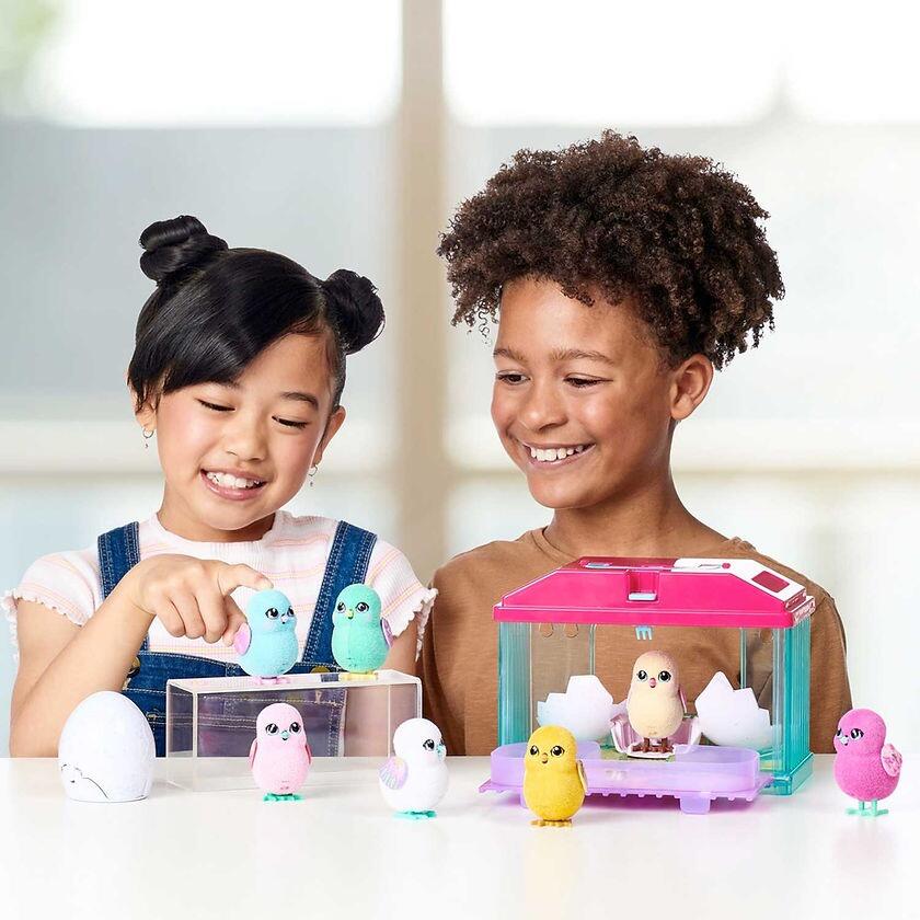 Little Live Pets Surprise Hatch And Hop Chick Playset