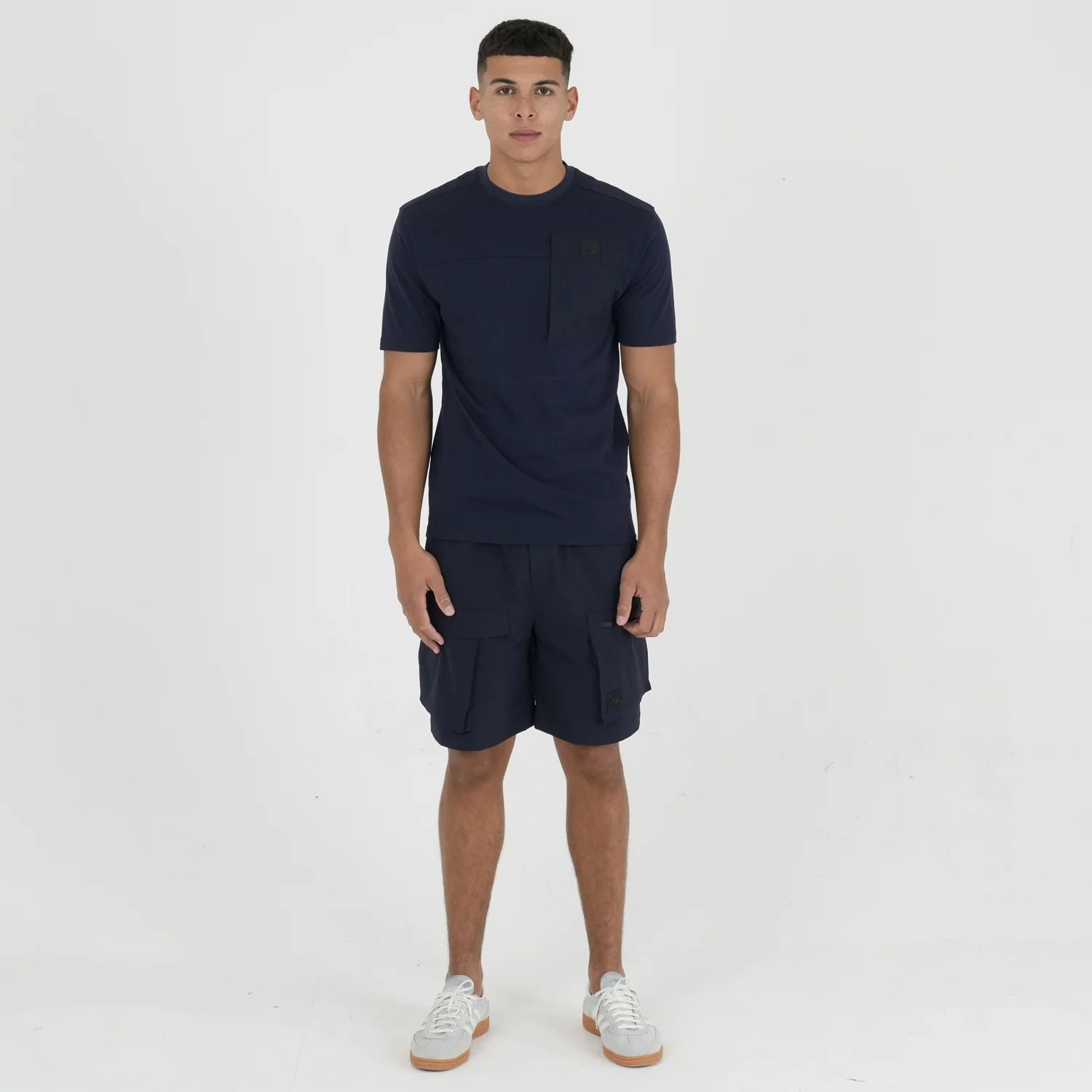 PEACEFUL HOOLIGAN - Bowler Shorts