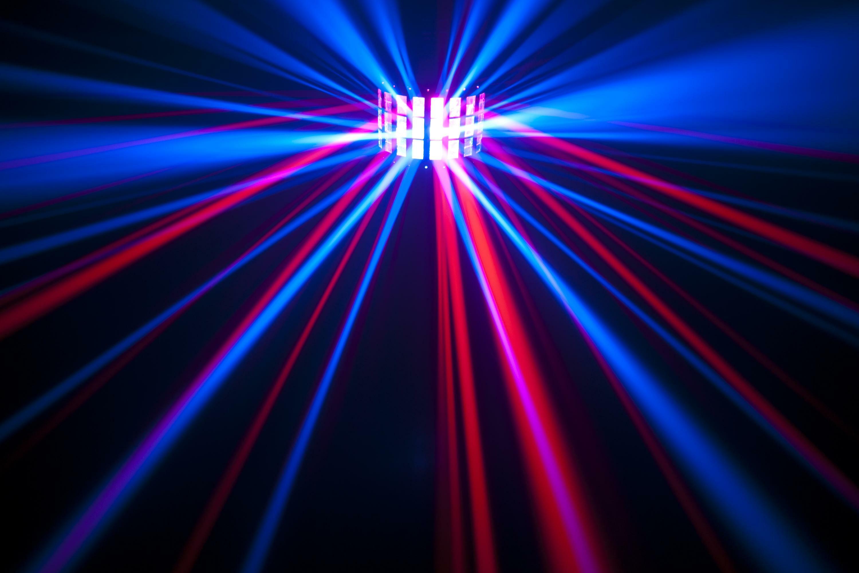 Chauvet DJ Mini Kinta ILS effect 4