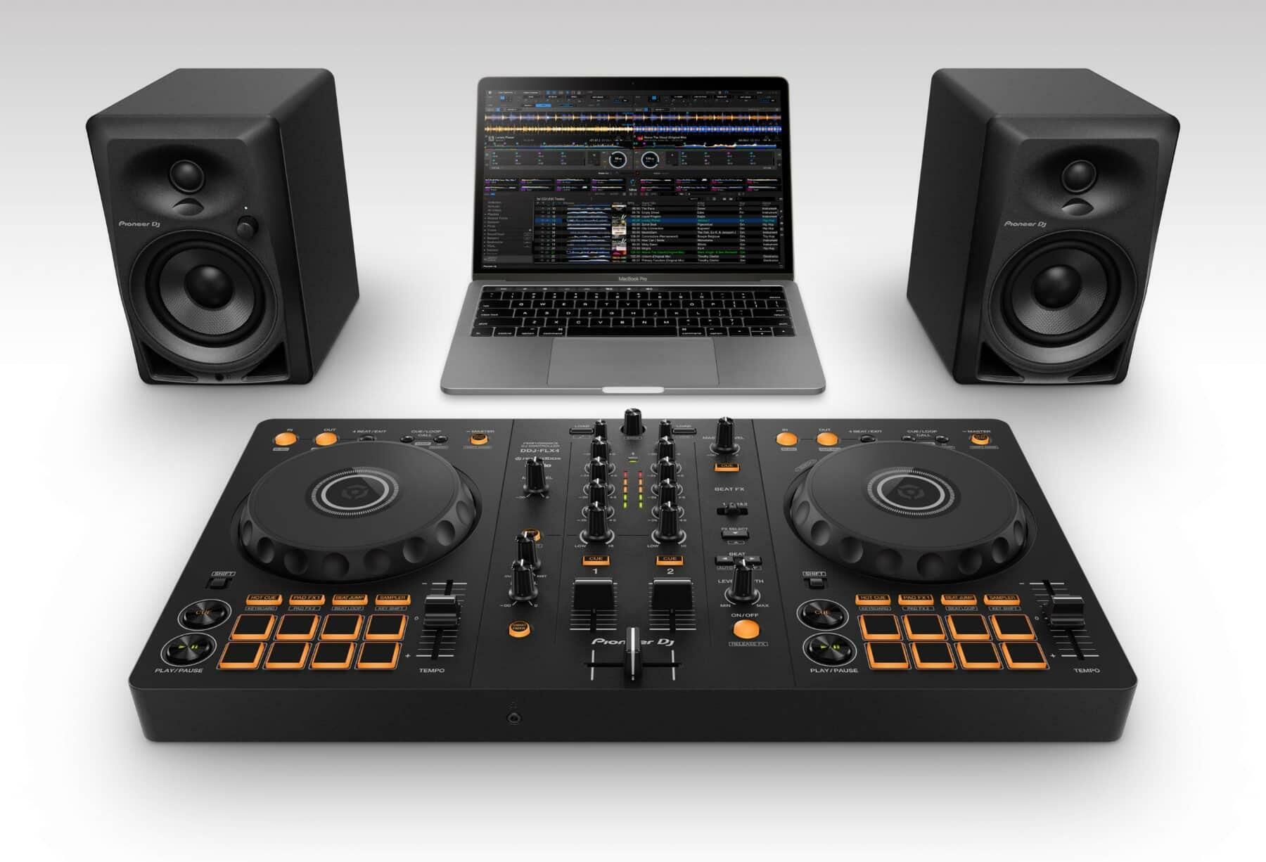 Pioneer DJ DDJ-FLX4 DJ setup for rekordbox