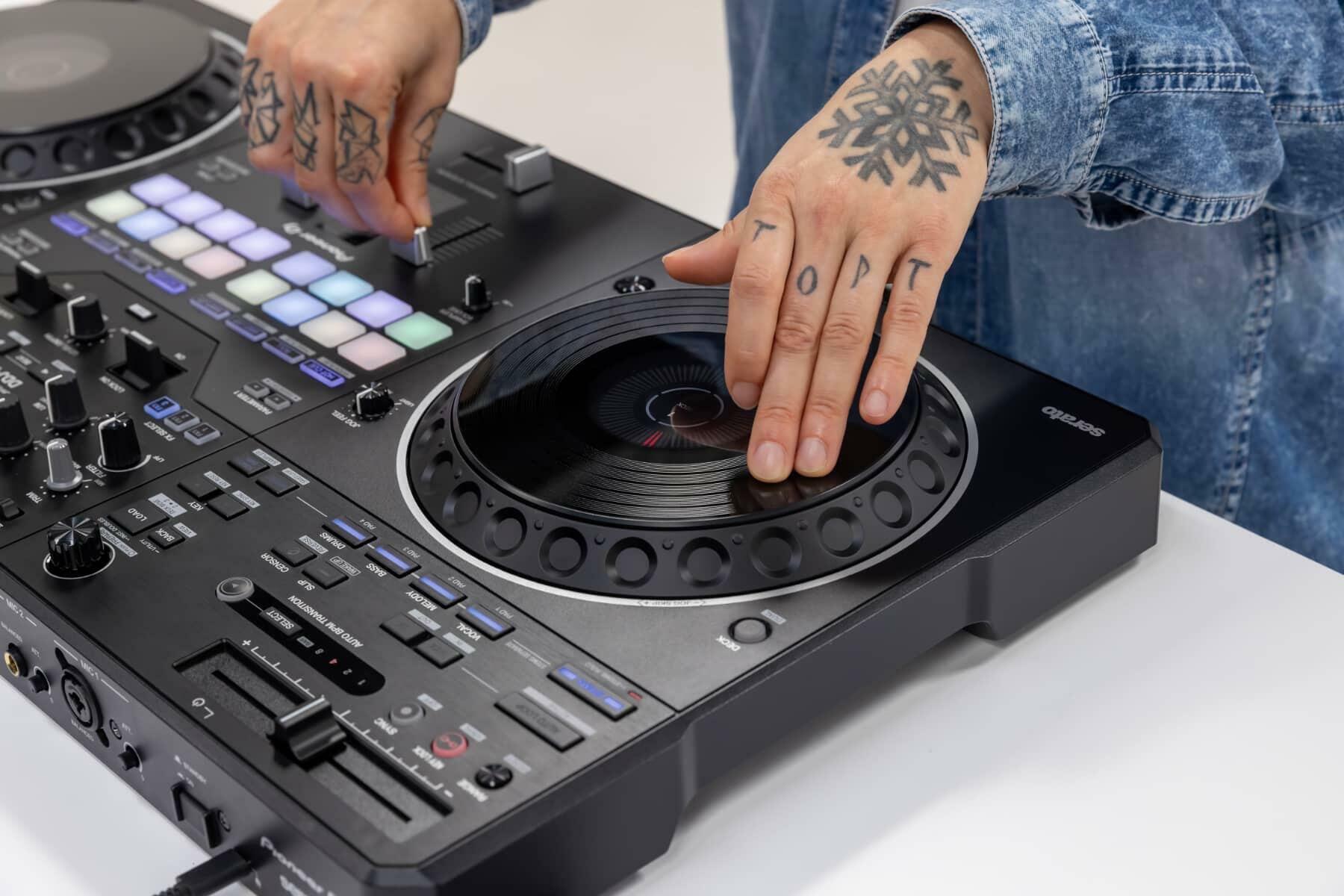 Pioneer DJ DDJ-REV5 Performance DJ Controller lifestyle image 1