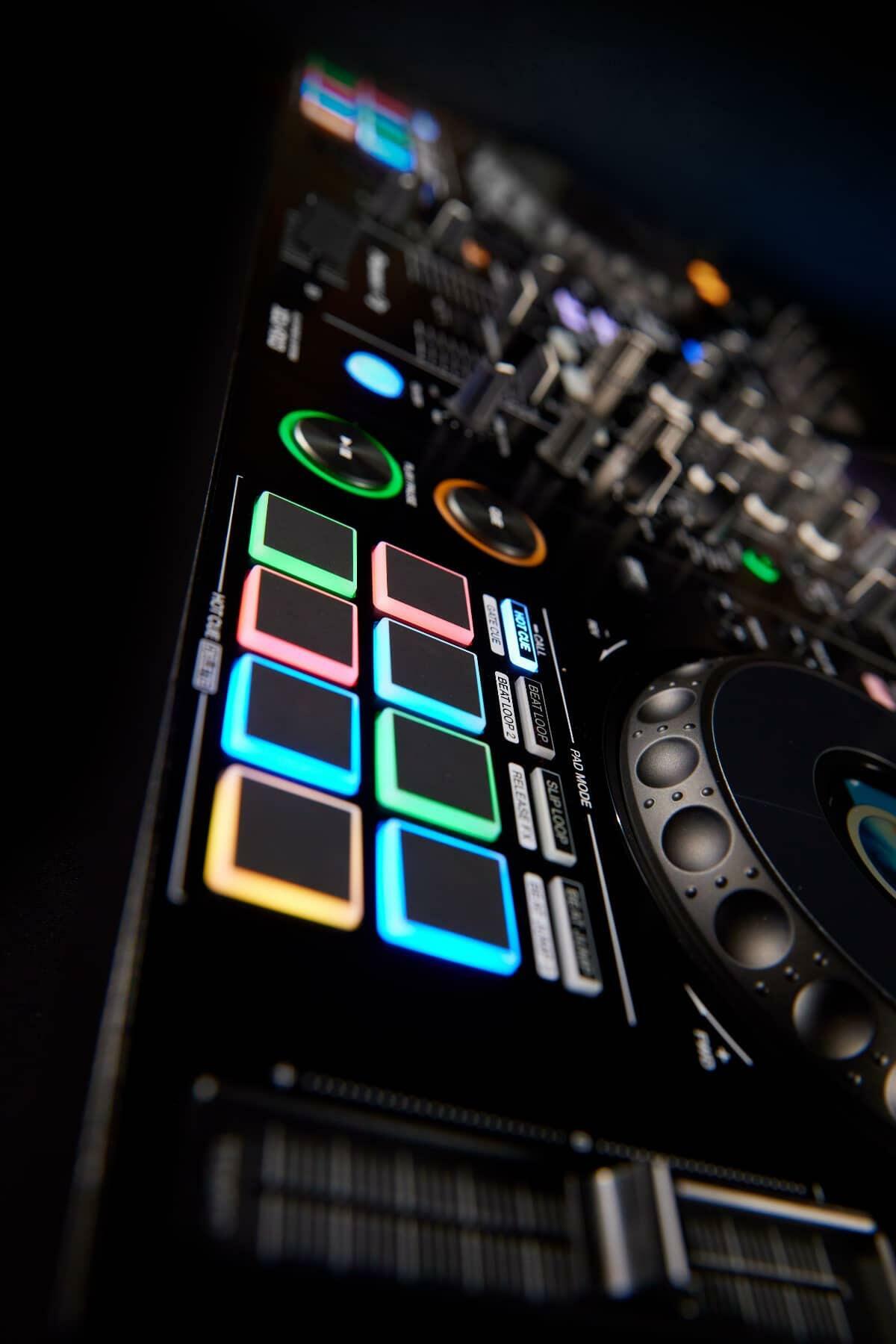 Pioneer DJ XDJ-RX3 All-In-One DJ system performance pads