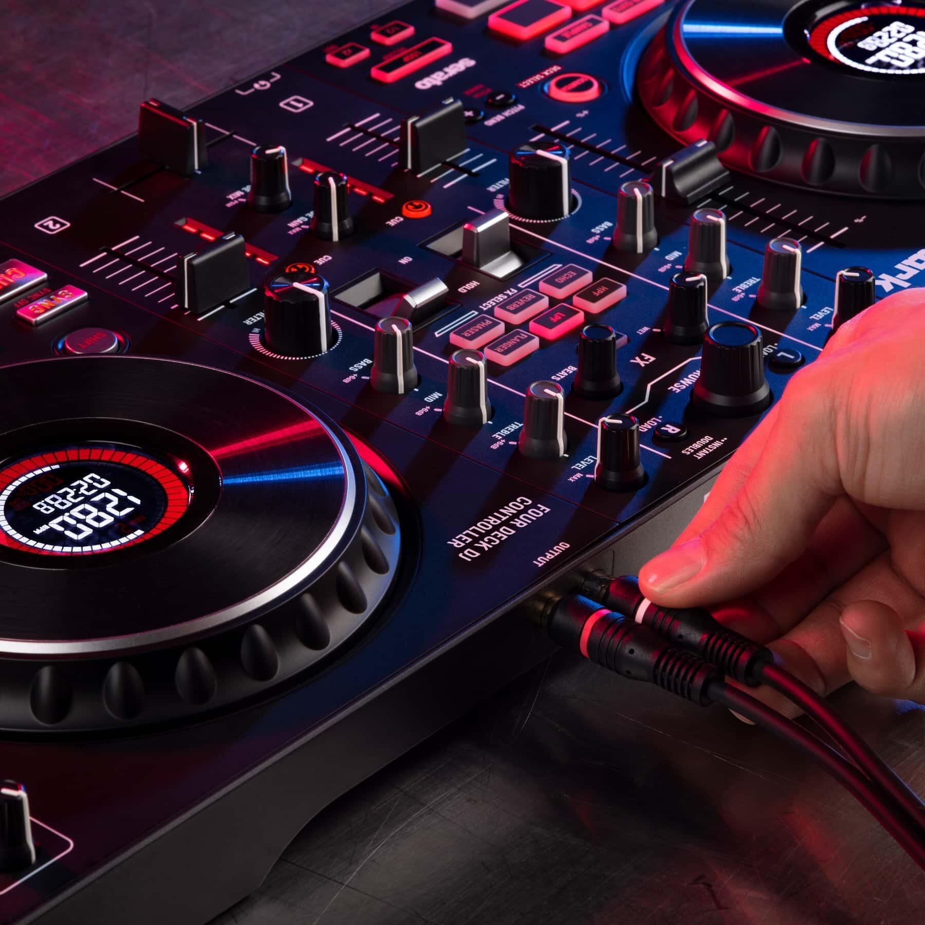 Numark FX Mixtrack Platinum