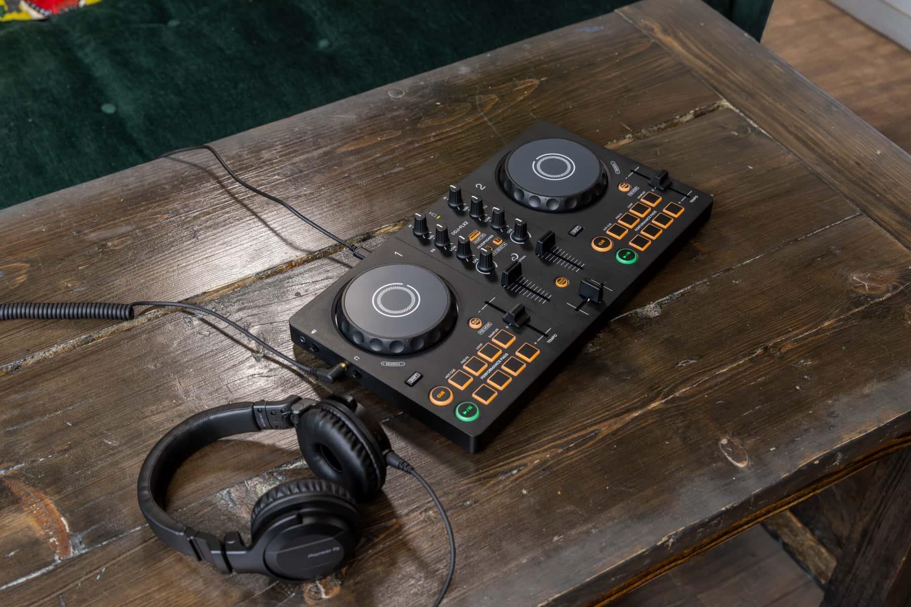 AlphaTheta DDJ-FLX2 Compact 2-channel DJ controller lifestyle image 7