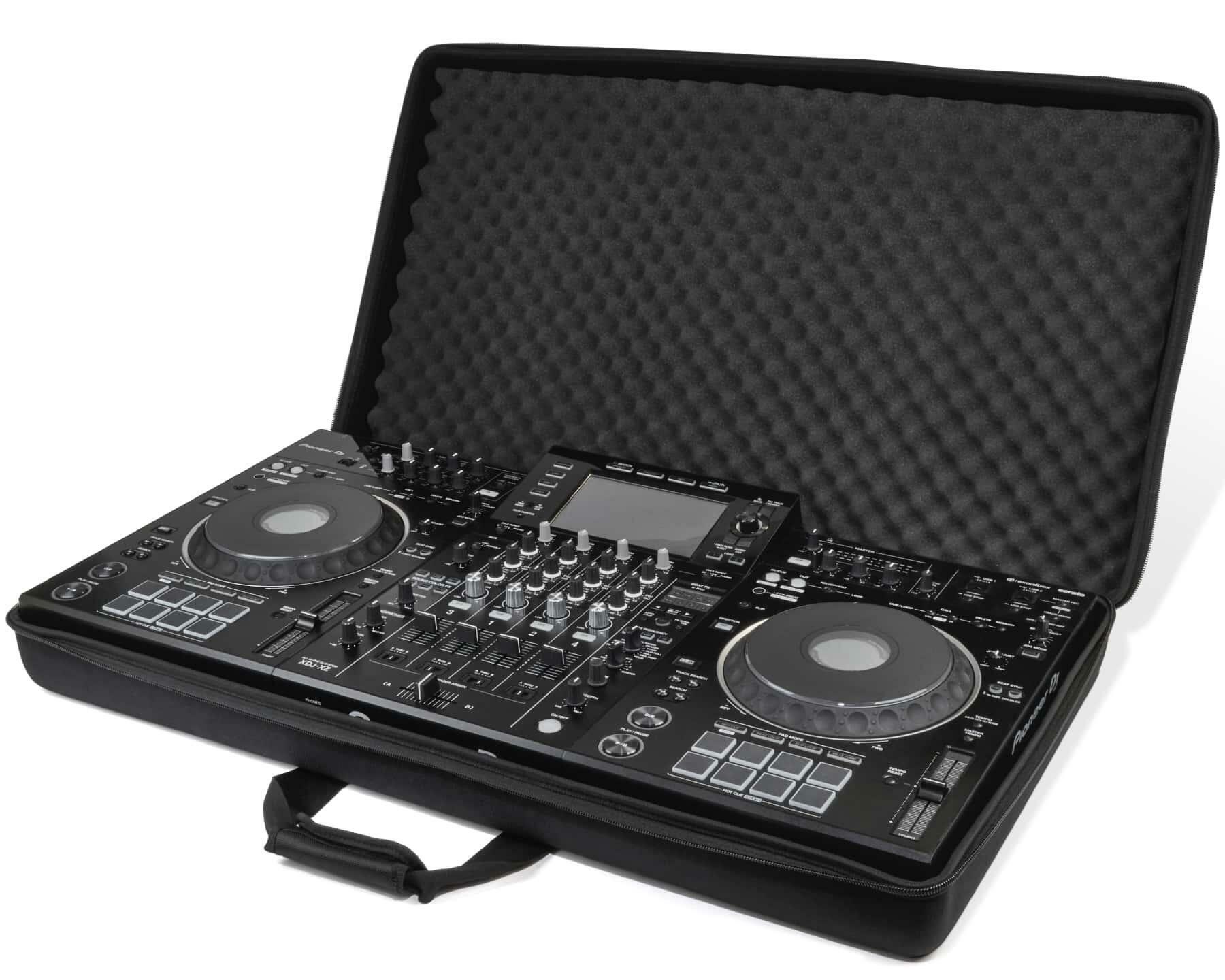 Pioneer DJ XDJ-XZ & VM-50 Bundle