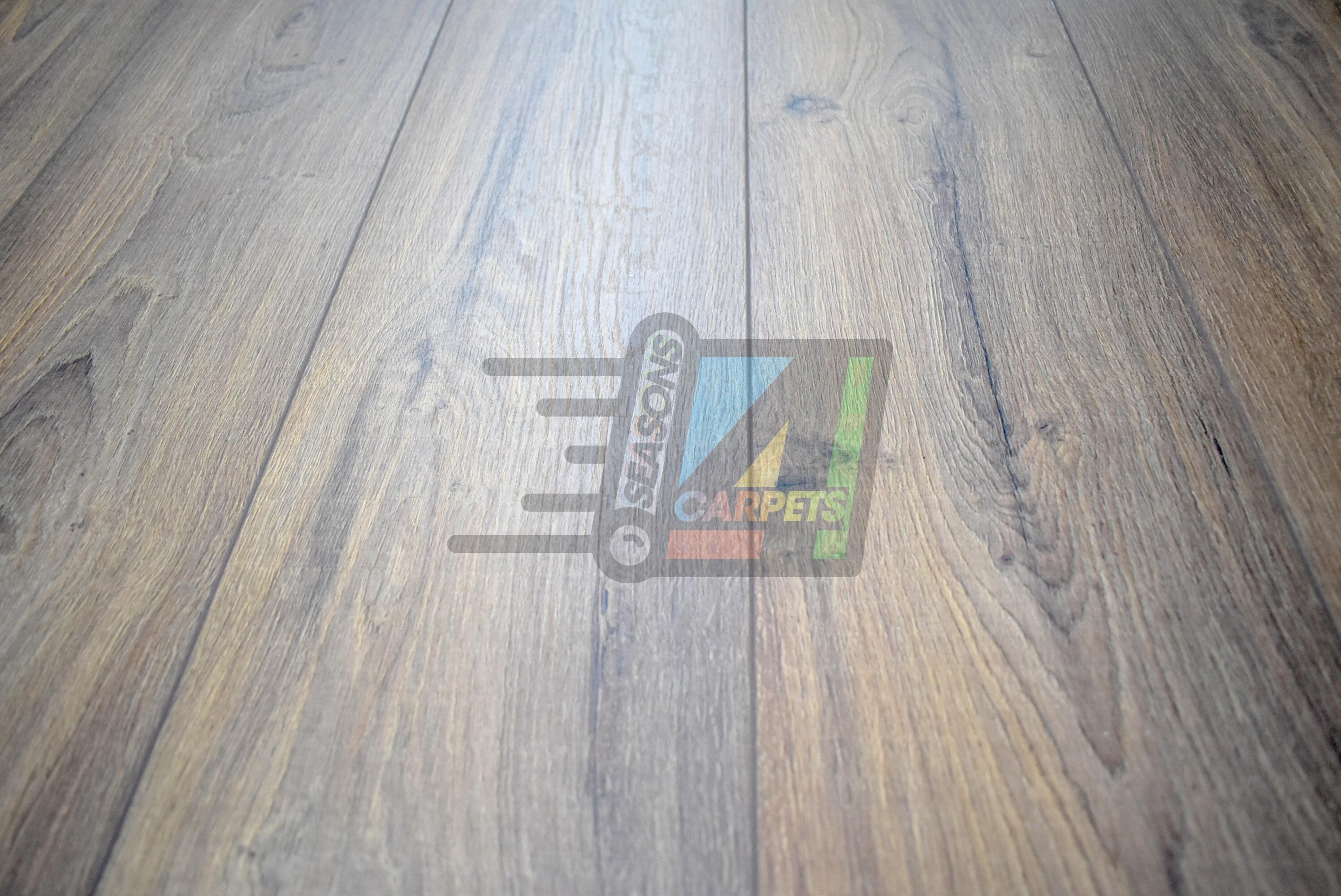 Sunex Merida 8mm laminate 197 x 1205mm planks £9.99/m²