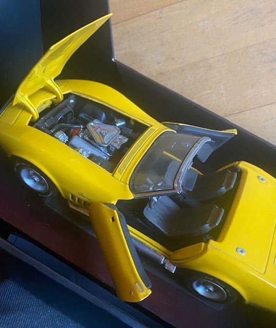 1969 REVELL 1969 427 CORVETTE Convertible YELLOW Collector Model