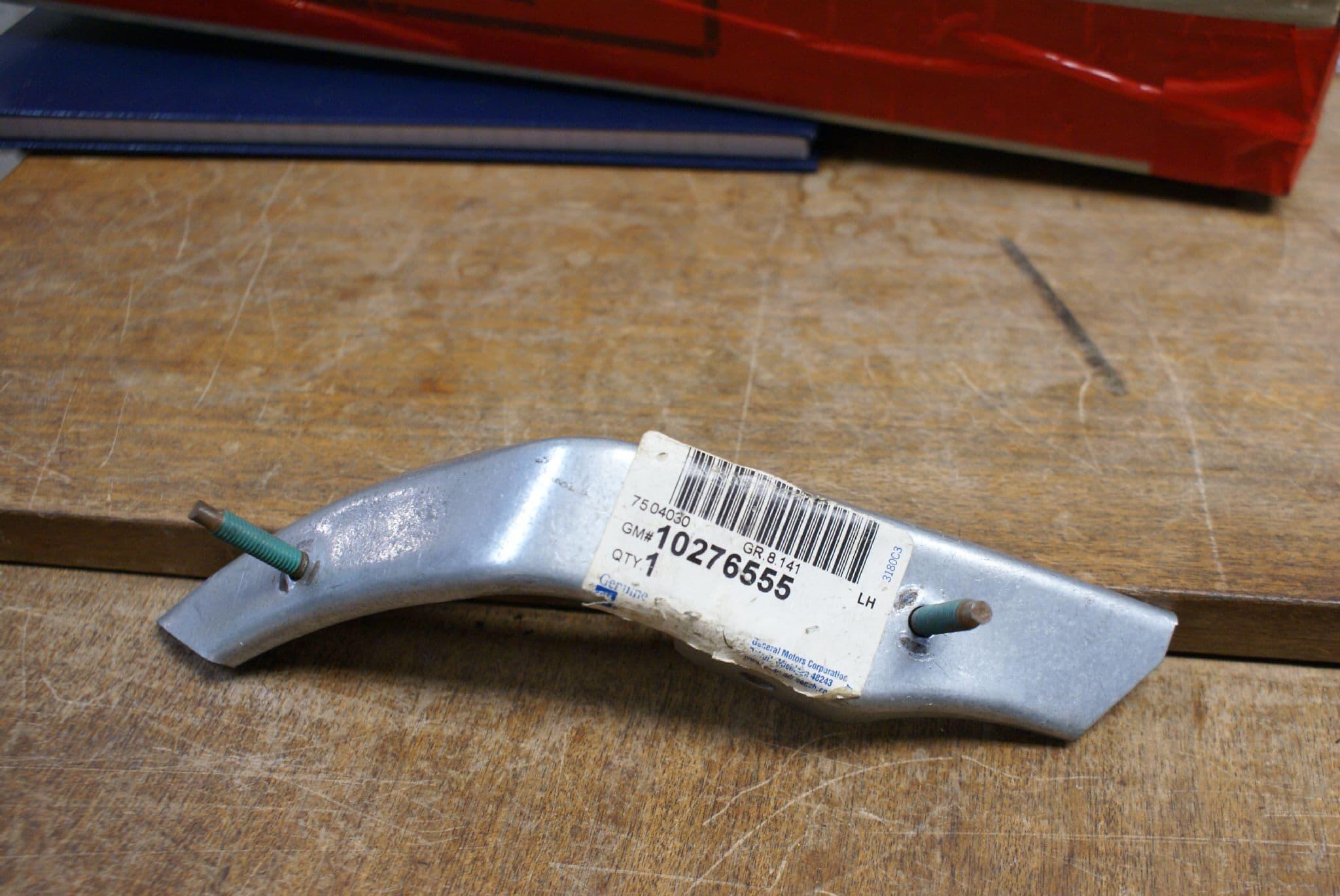 1997-2004 C5 CorvetteFront LH Fender Reinforcement BracketGM 10276555New