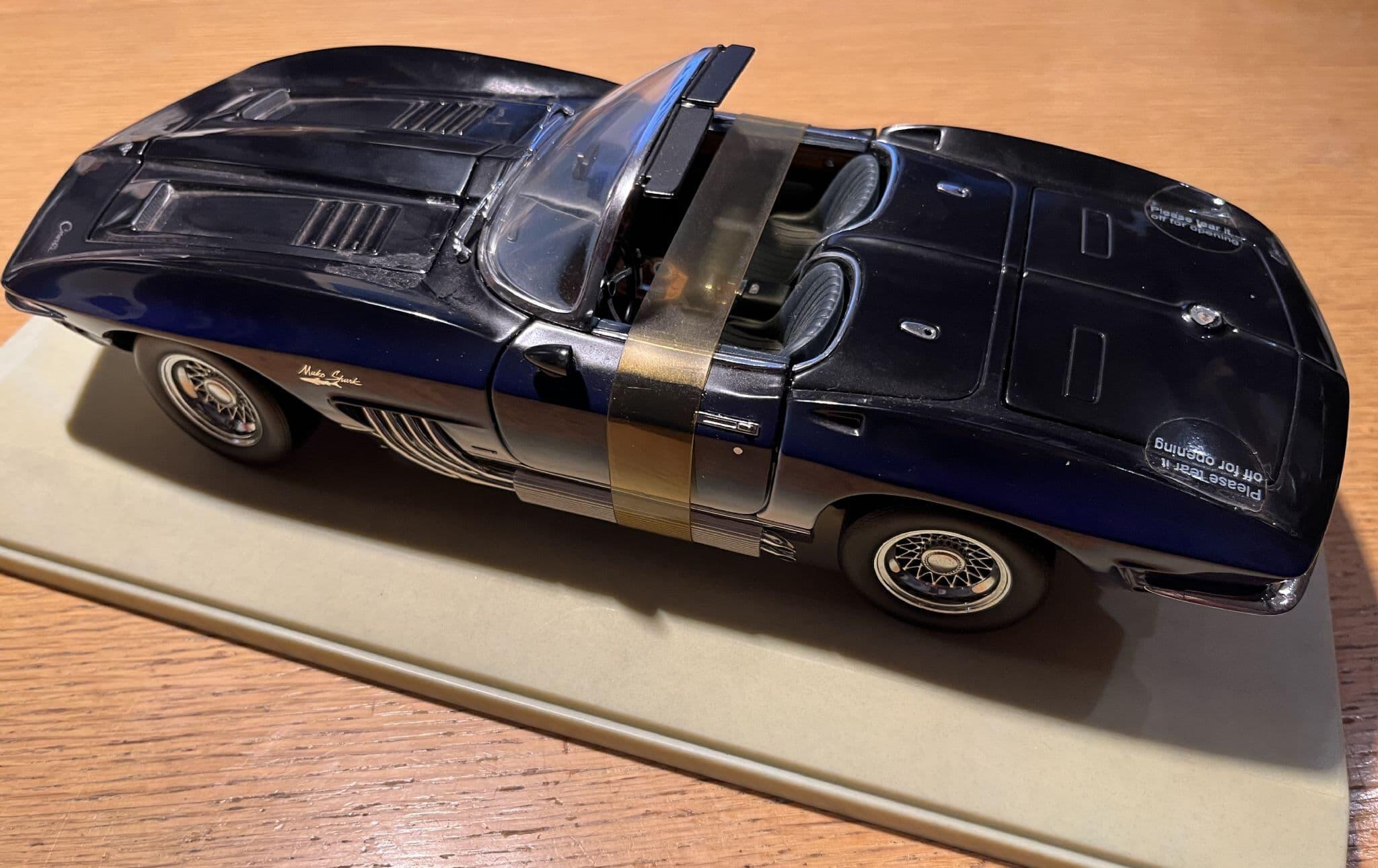 1/18 Chevrolet Corvette 1999 24h Daytona Pace Car UT MODEL