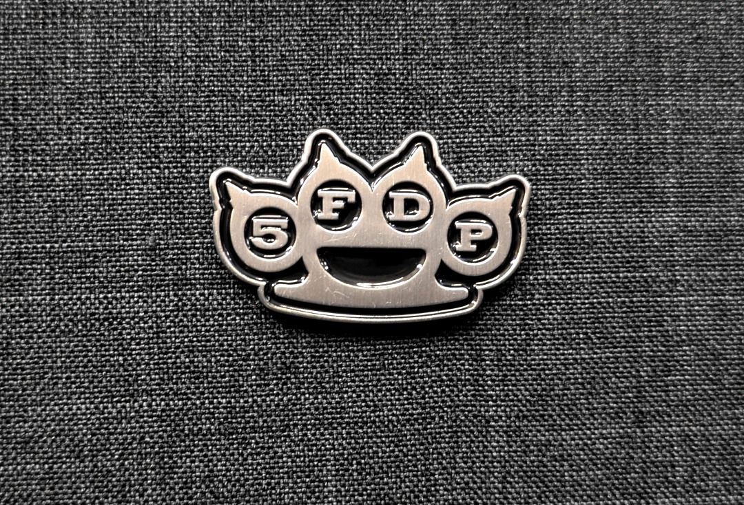 Five Finger Death Punch - Knuckles Official Metal Pin Badge
