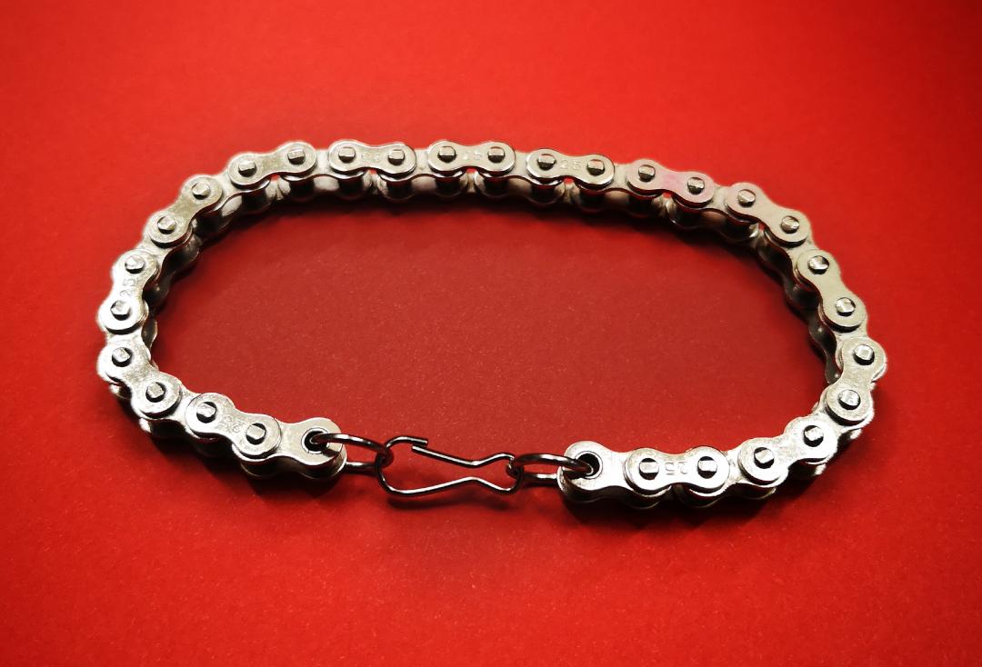 Void Clothing | Small Chrome Effect Bike Chain Bracelet - Main