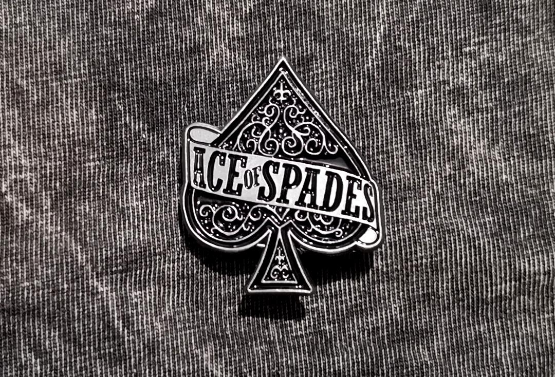 Official Band Merch | Motorhead - Ace Of Spades Metal Pin Badge - Front