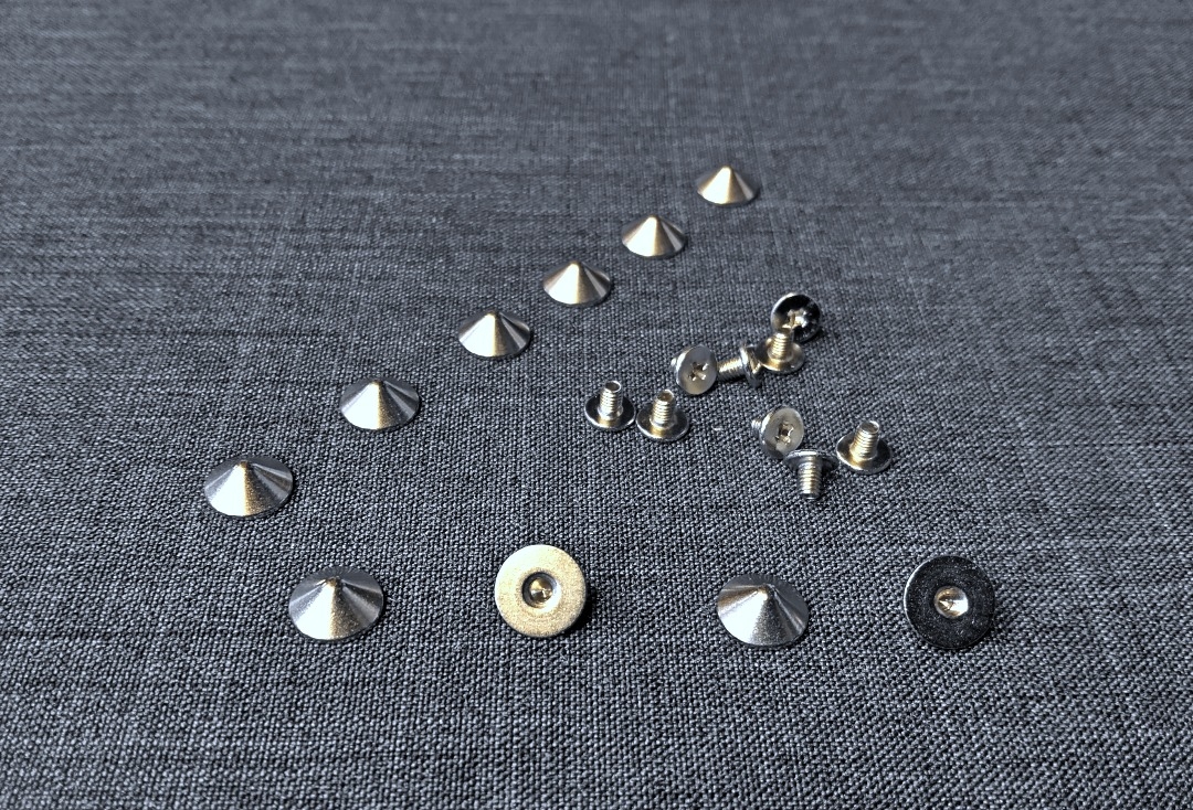 Small Conical Screw On Threaded Spike