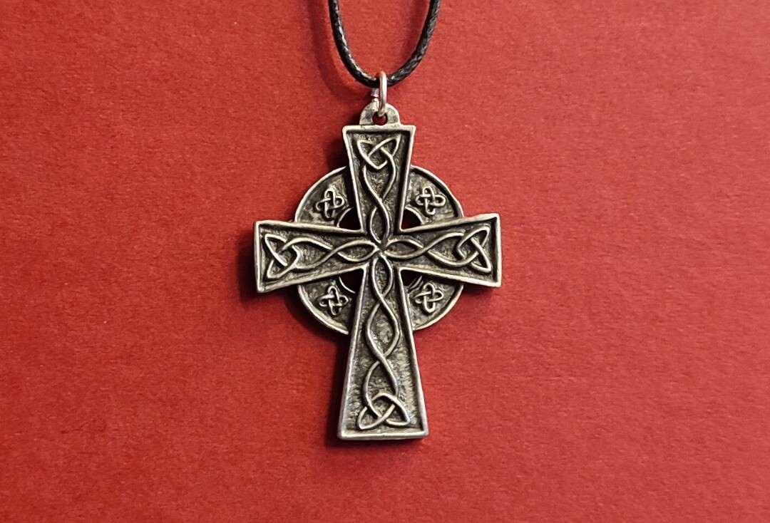 Void Clothing | Large Knot Celtic Cross Pewter Pendant