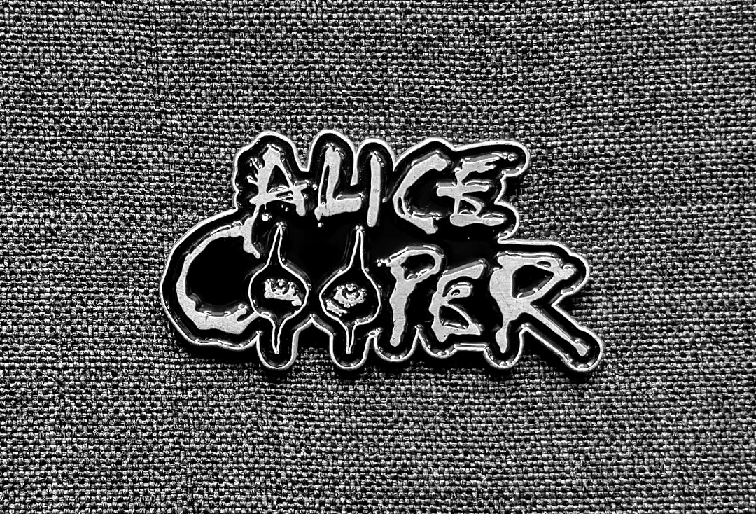Alice Cooper - Eyes Logo Official Metal Pin Badge