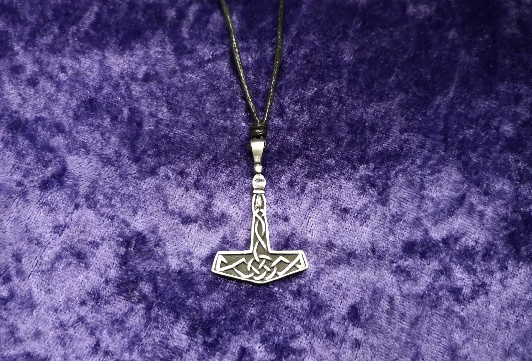 Void Clothing | Small Celtic Hammer Pewter Pendant