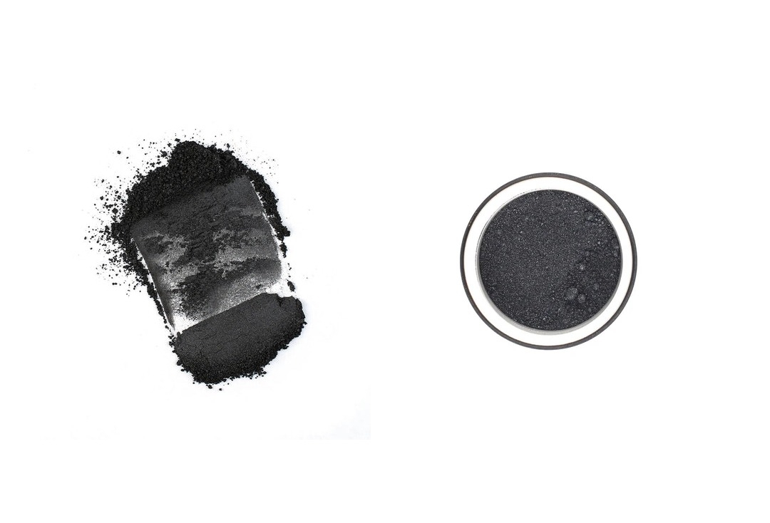 Shimmer Black #18 Stargazer Eye Dust